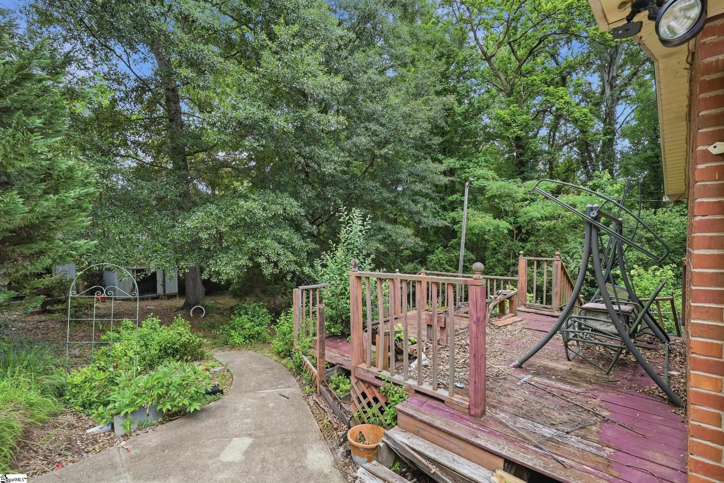 112 Vesta Drive Greenville, SC 29611