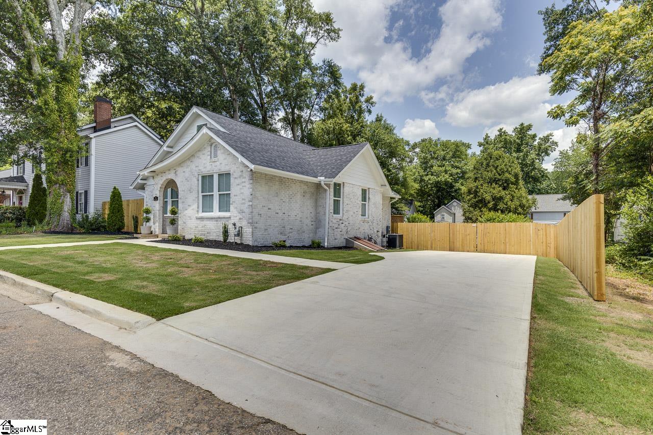 112 Randall Street Greenville, SC 29609