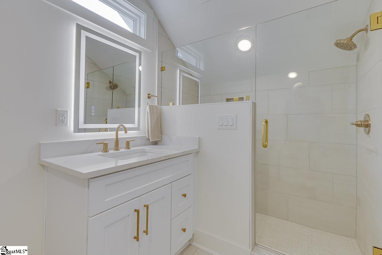112 Randall Street Greenville, SC 29609