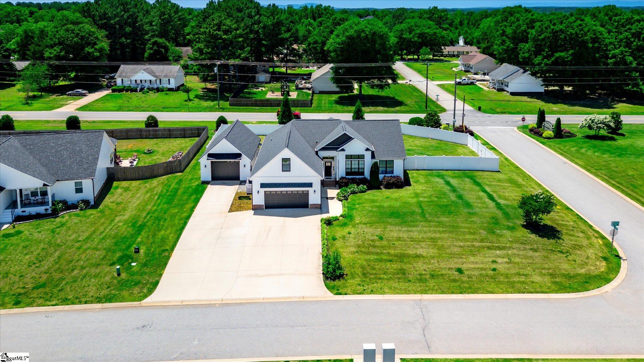 502 Life Lane Lyman, SC 29365