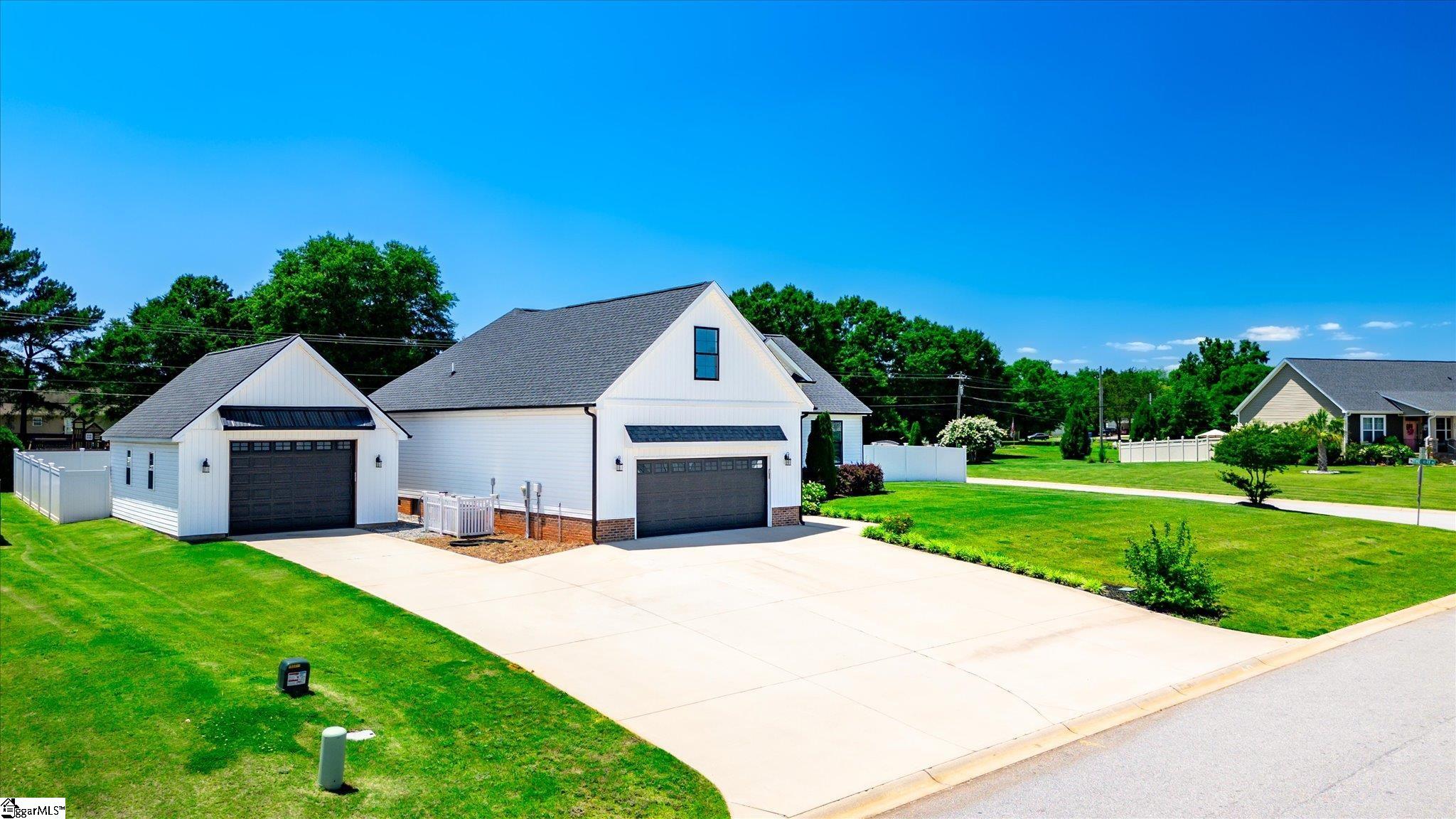 502 Life Lane Lyman, SC 29365