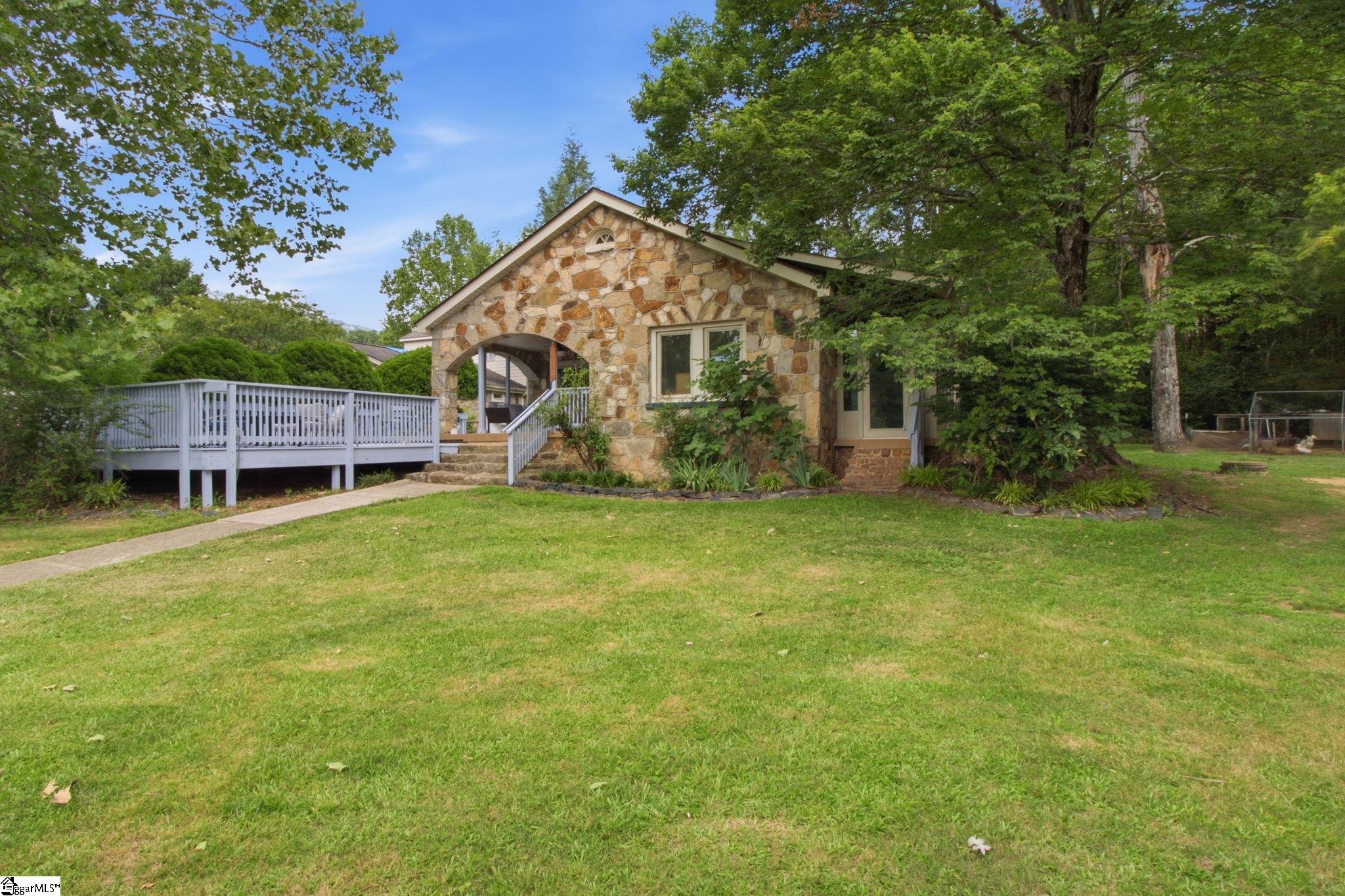 1706 Highway 11 Landrum, SC 29356