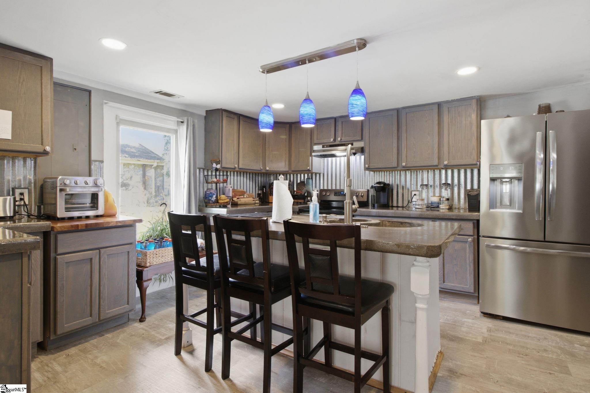 1706 Highway 11 Landrum, SC 29356