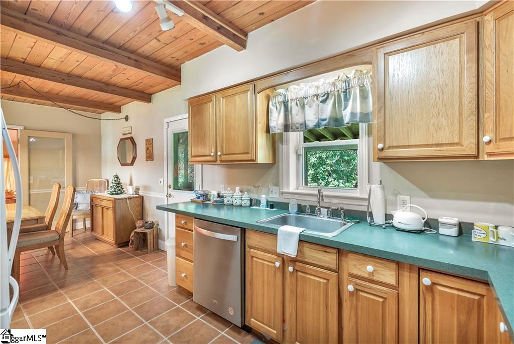 1100 Cherokee Road Townville, SC 29689
