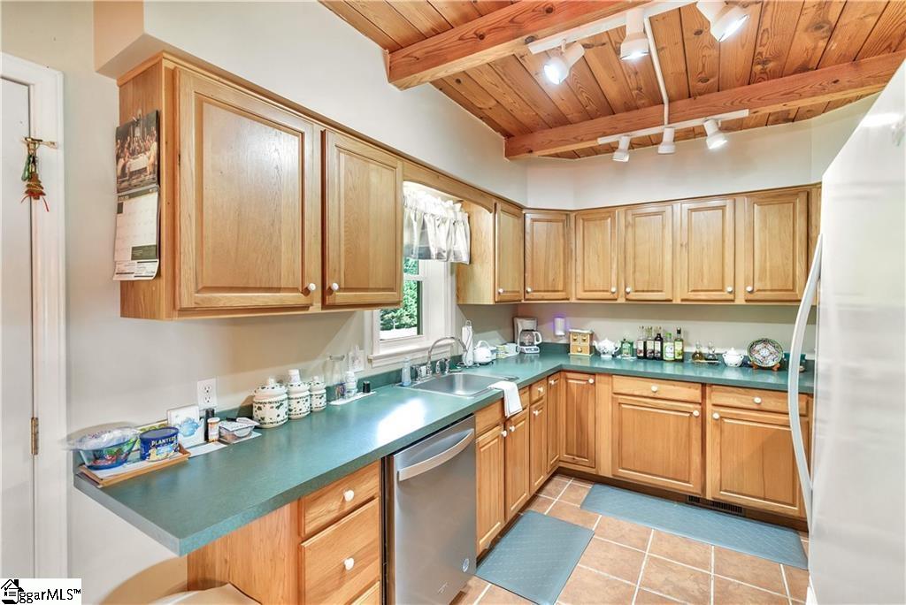 1100 Cherokee Road Townville, SC 29689