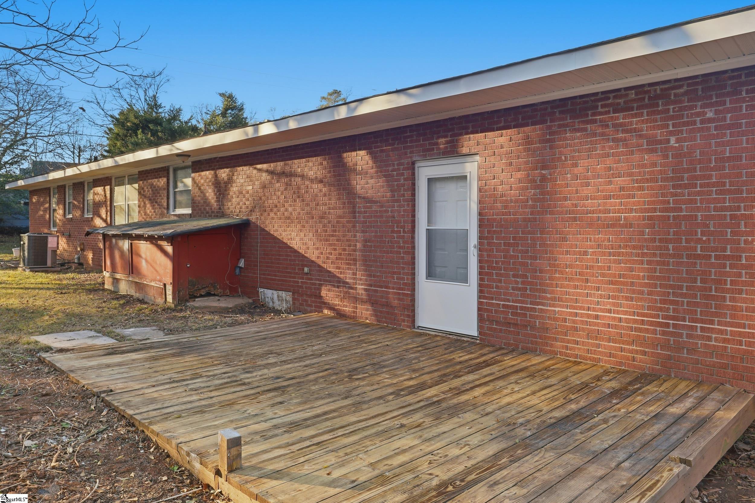 201 Francis Marion Drive Spartanburg, SC 29302
