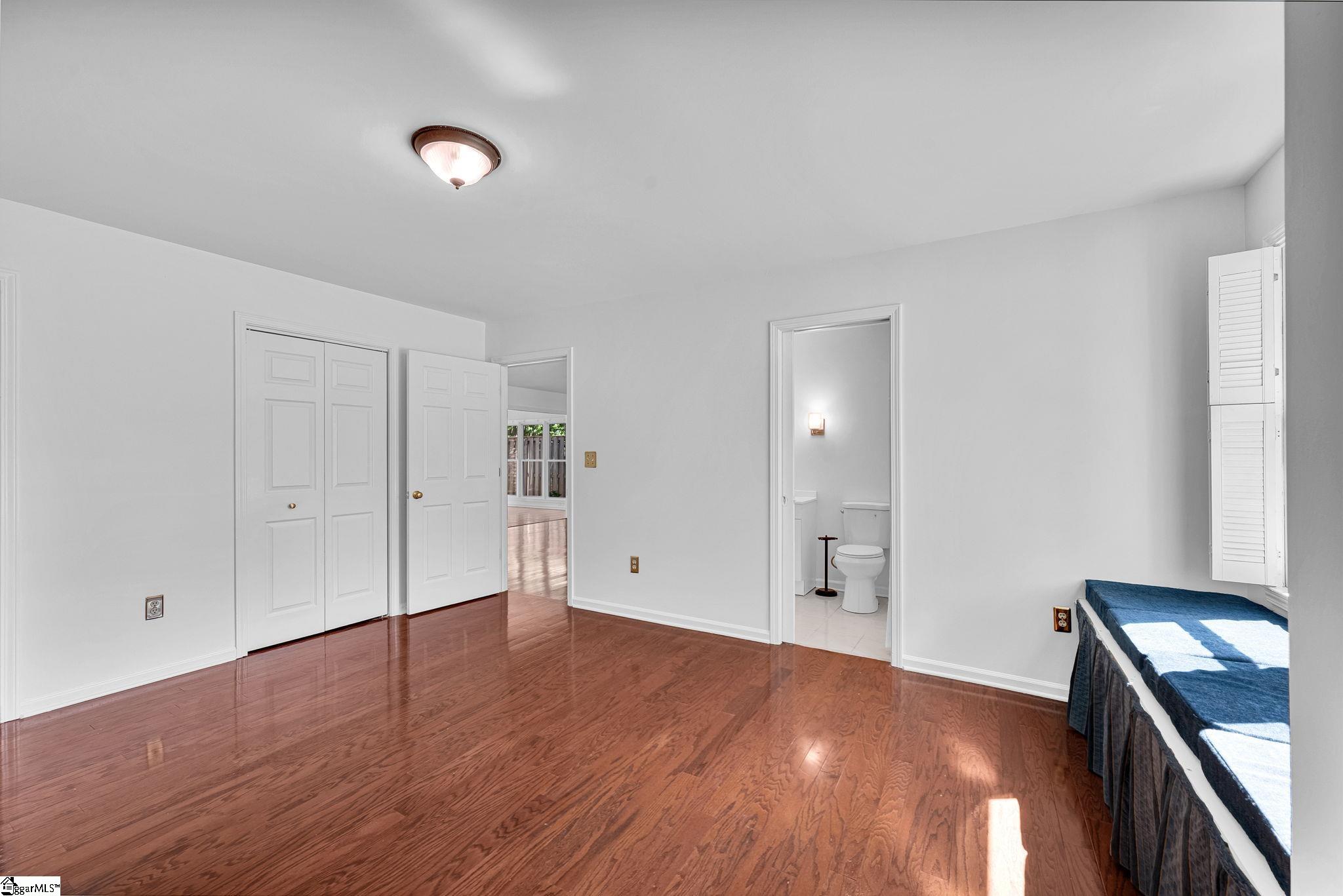 144 Forest Lake Drive Simpsonville, SC 29681