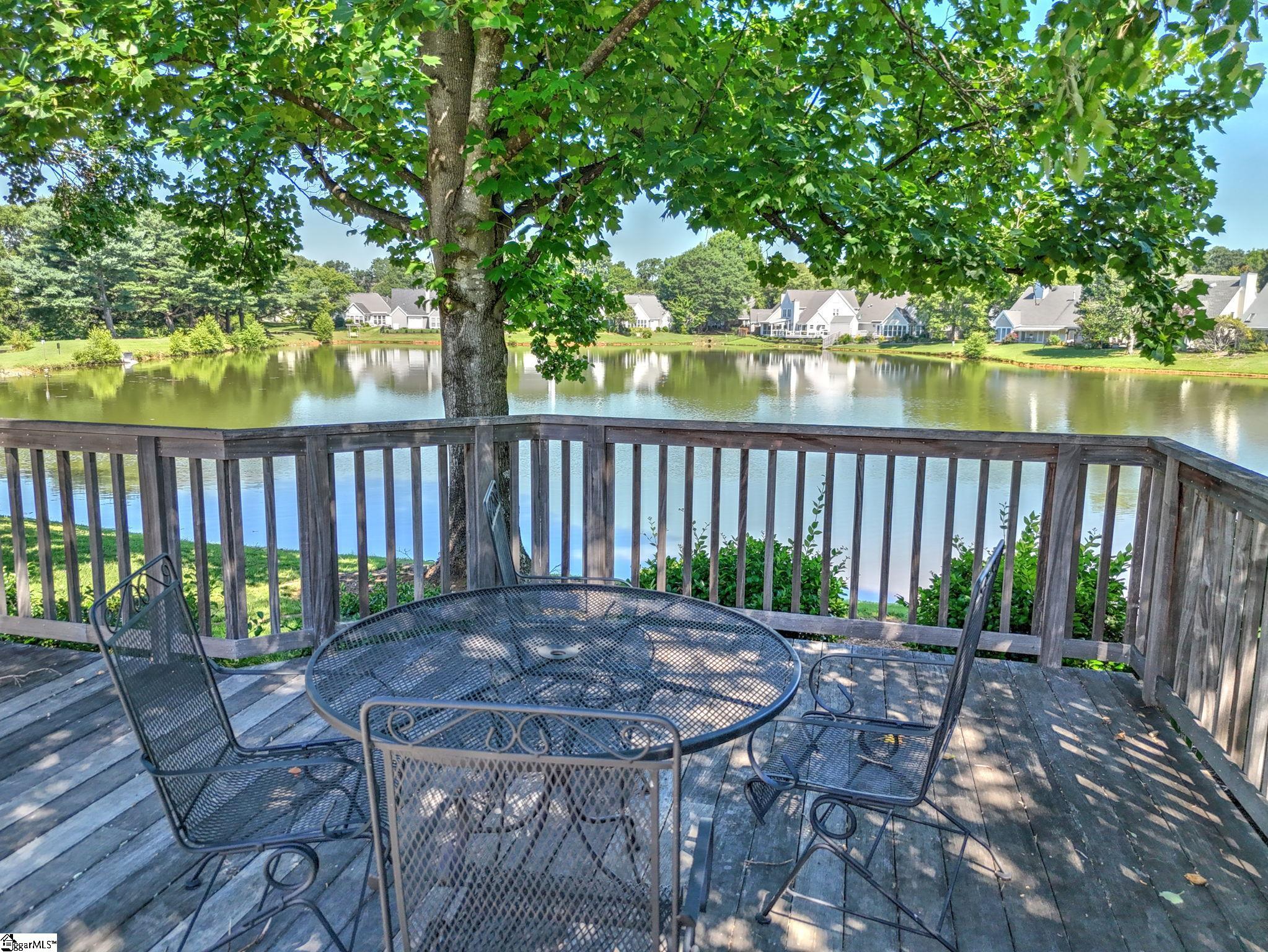 144 Forest Lake Drive Simpsonville, SC 29681