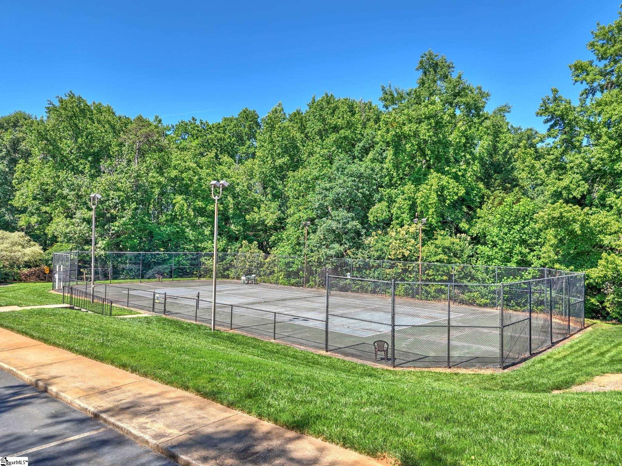 144 Forest Lake Drive Simpsonville, SC 29681