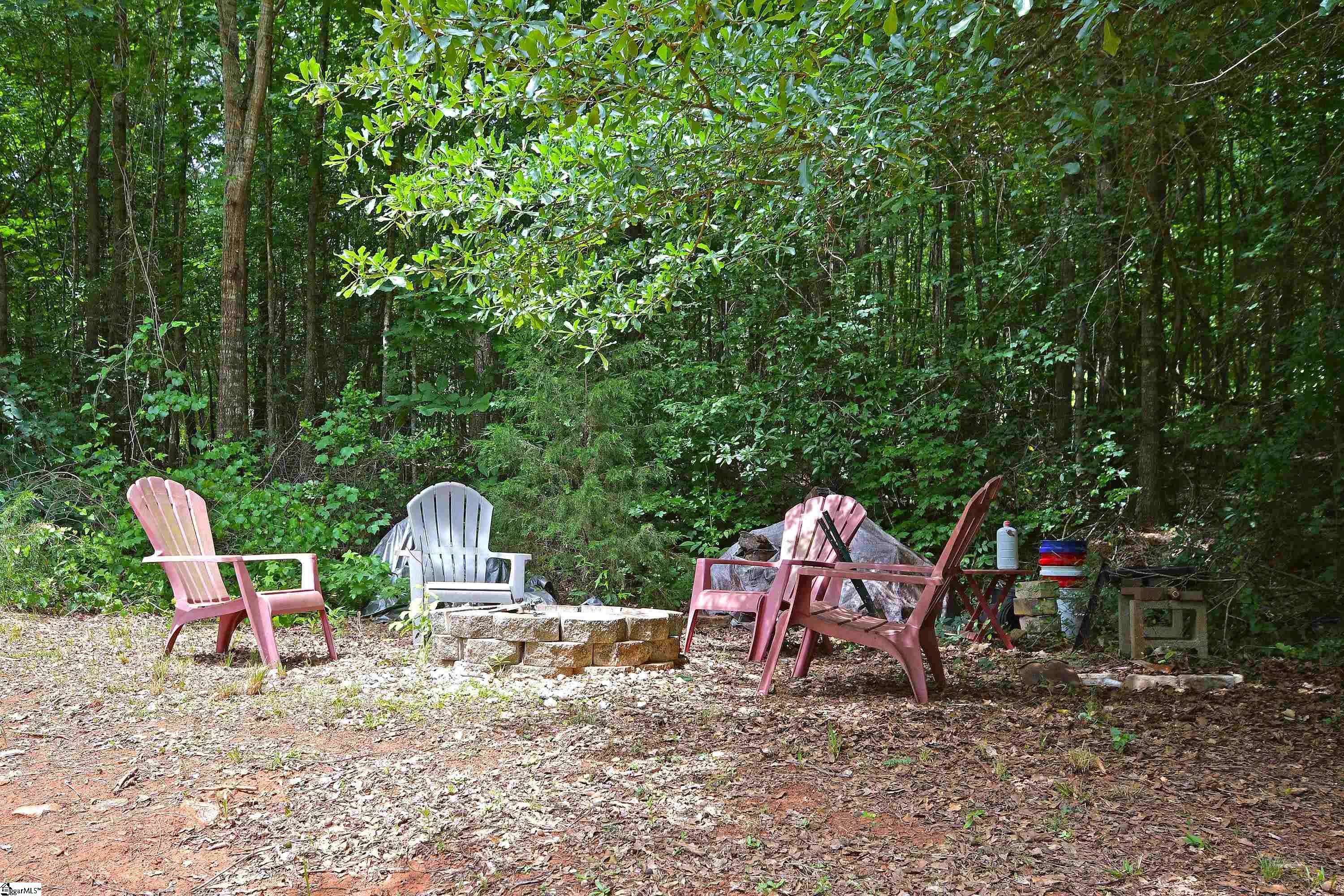 450 Waspnest Road Wellford, SC 29385