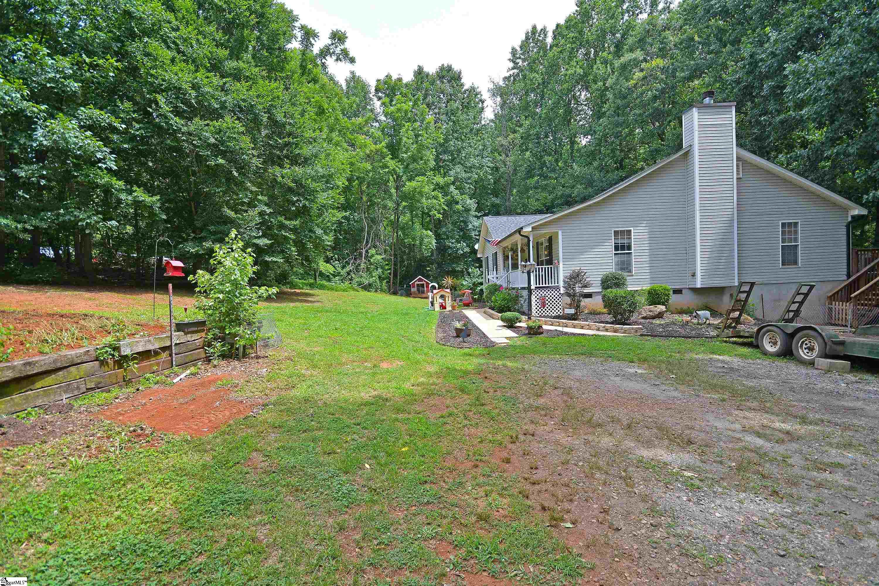 450 Waspnest Road Wellford, SC 29385