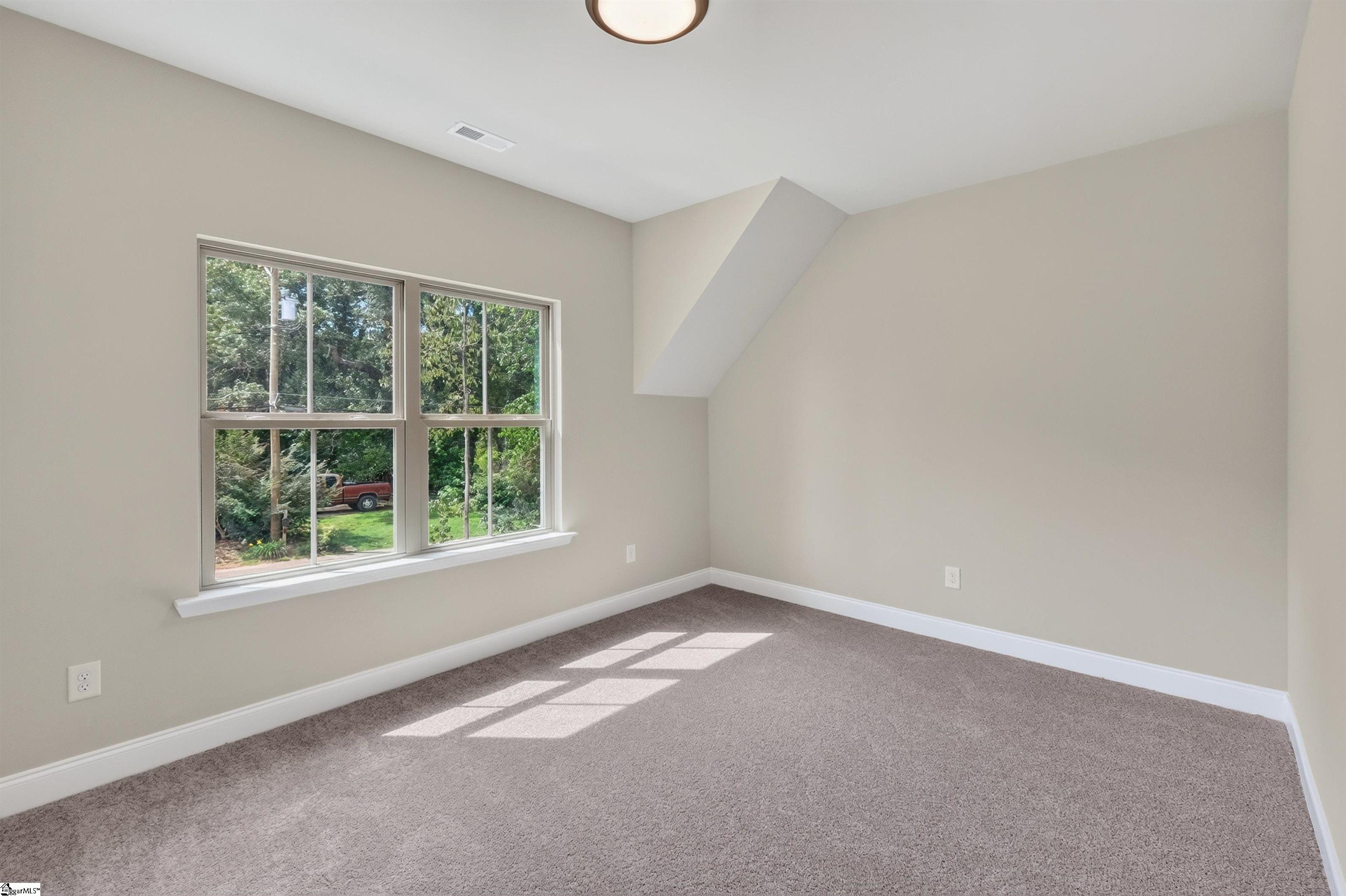 136 S Church Street Duncan, SC 29334