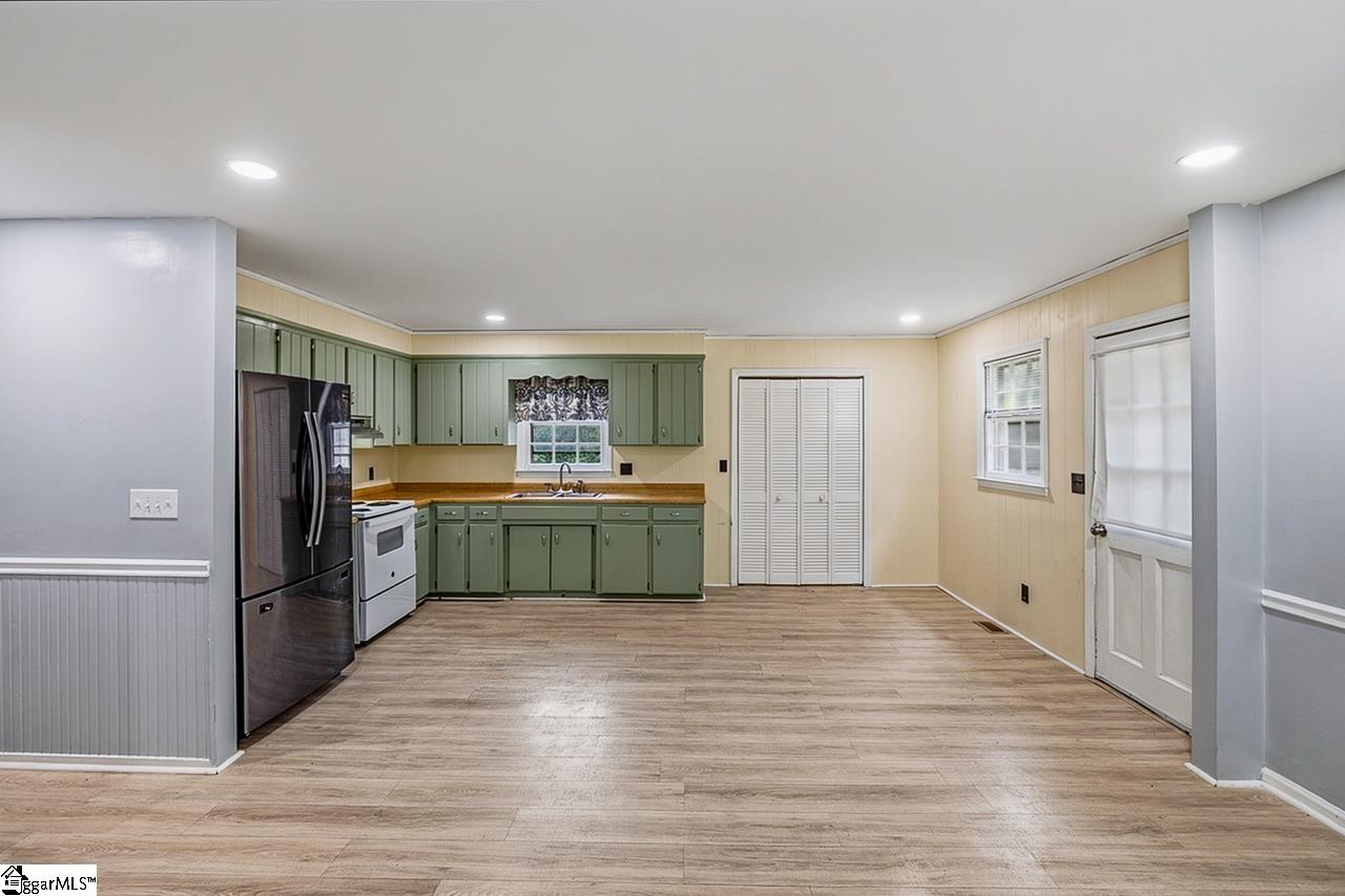 1548 Bud Arthur Bridge Road Spartanburg, SC 29307