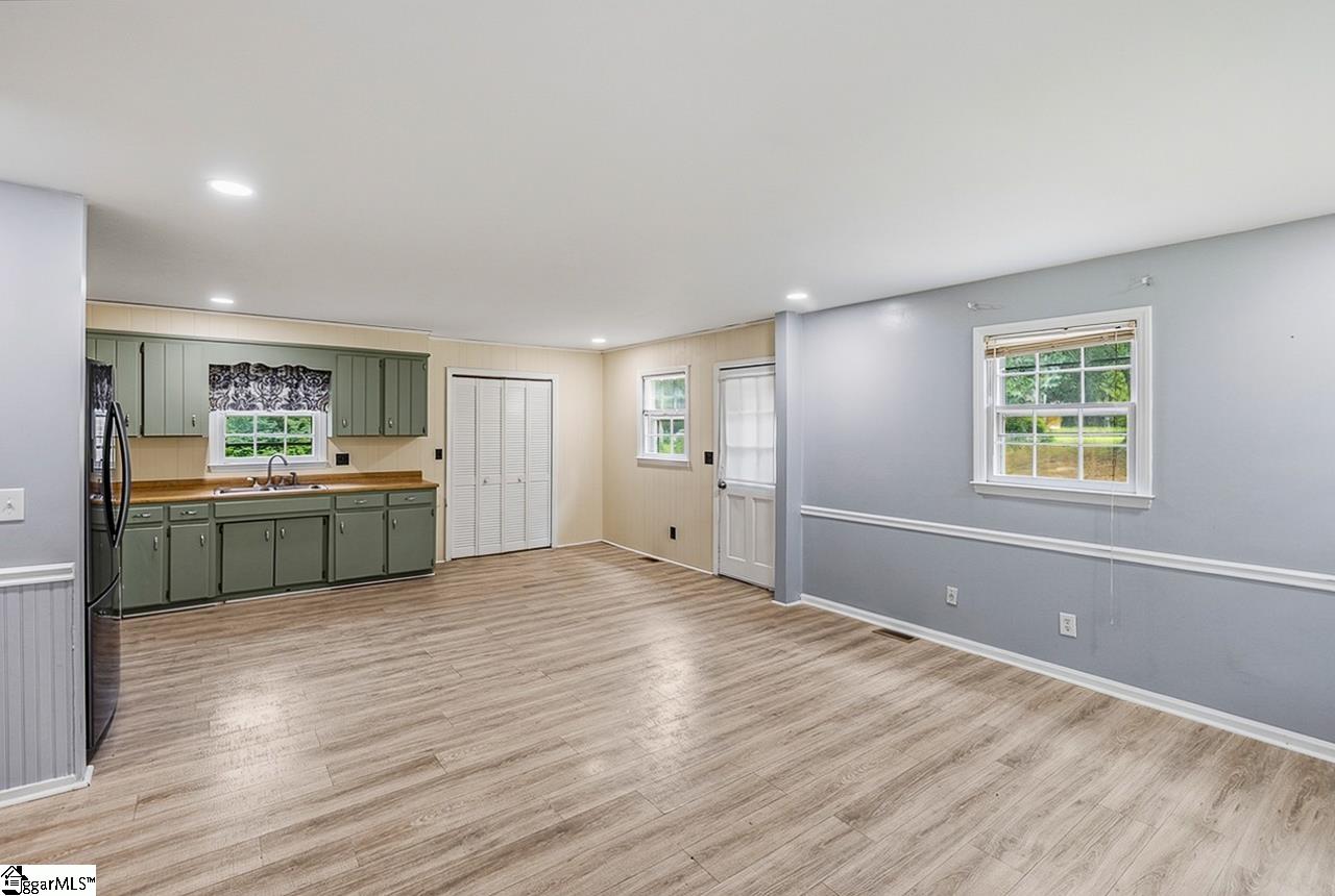 1548 Bud Arthur Bridge Road Spartanburg, SC 29307