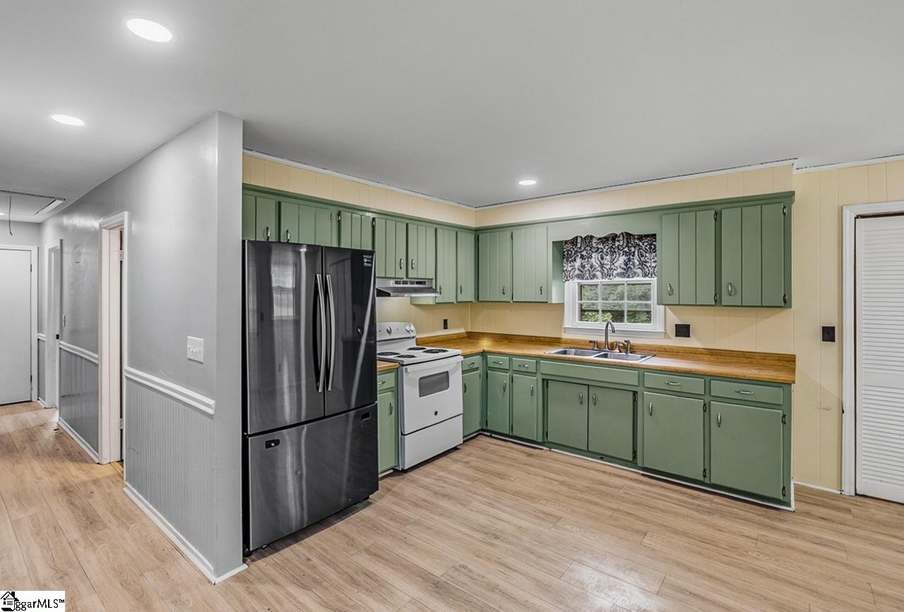 1548 Bud Arthur Bridge Road Spartanburg, SC 29307