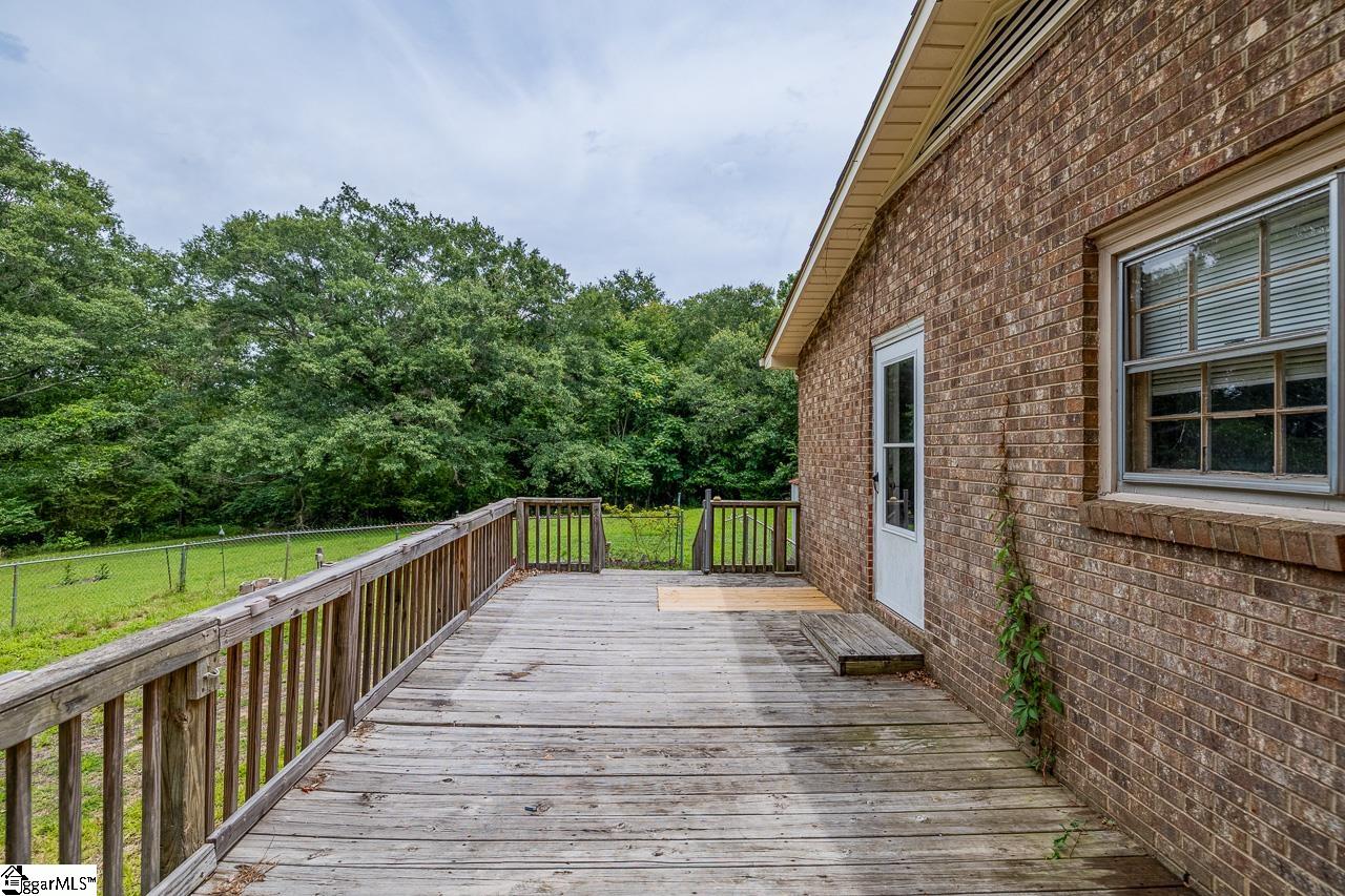 1548 Bud Arthur Bridge Road Spartanburg, SC 29307