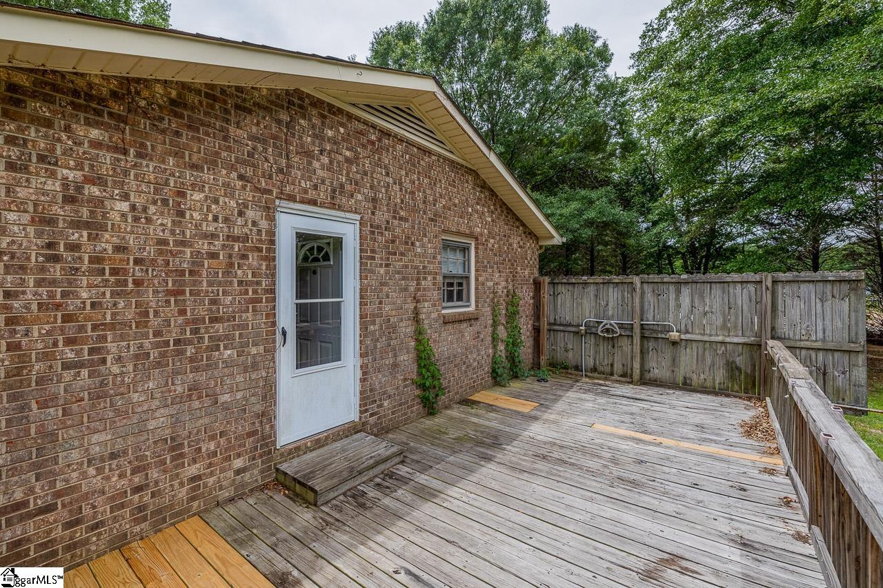 1548 Bud Arthur Bridge Road Spartanburg, SC 29307