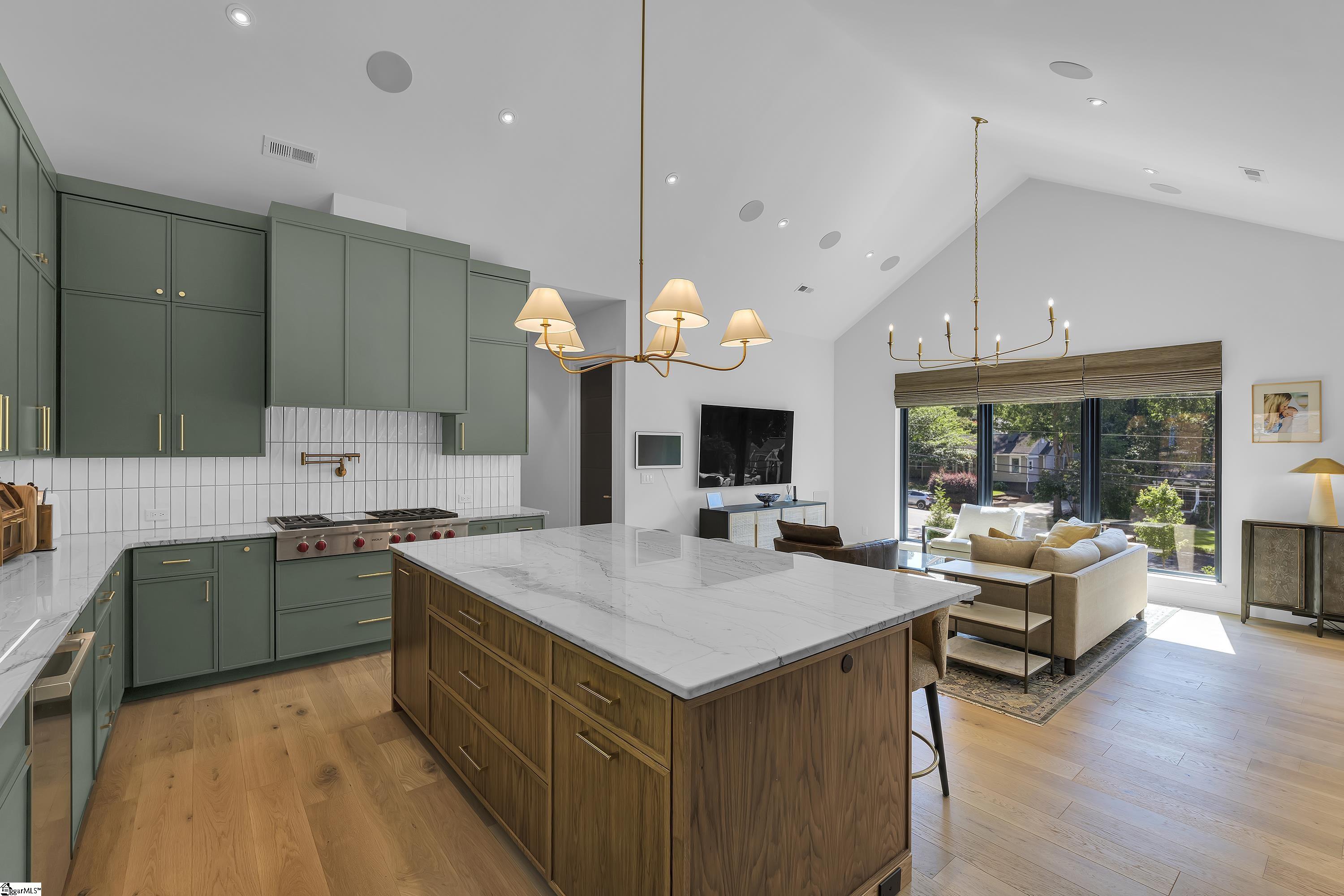 725 Bennett Street Greenville, SC 29609