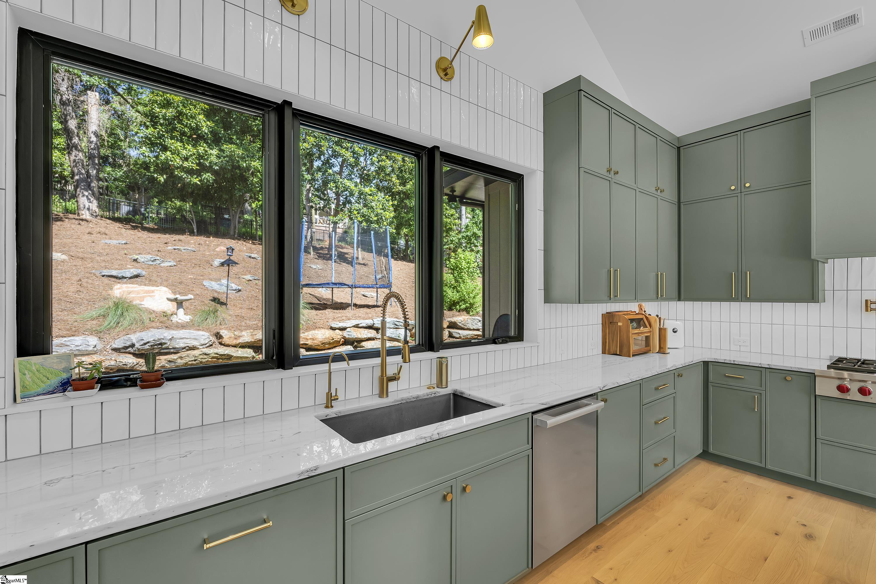 725 Bennett Street Greenville, SC 29609