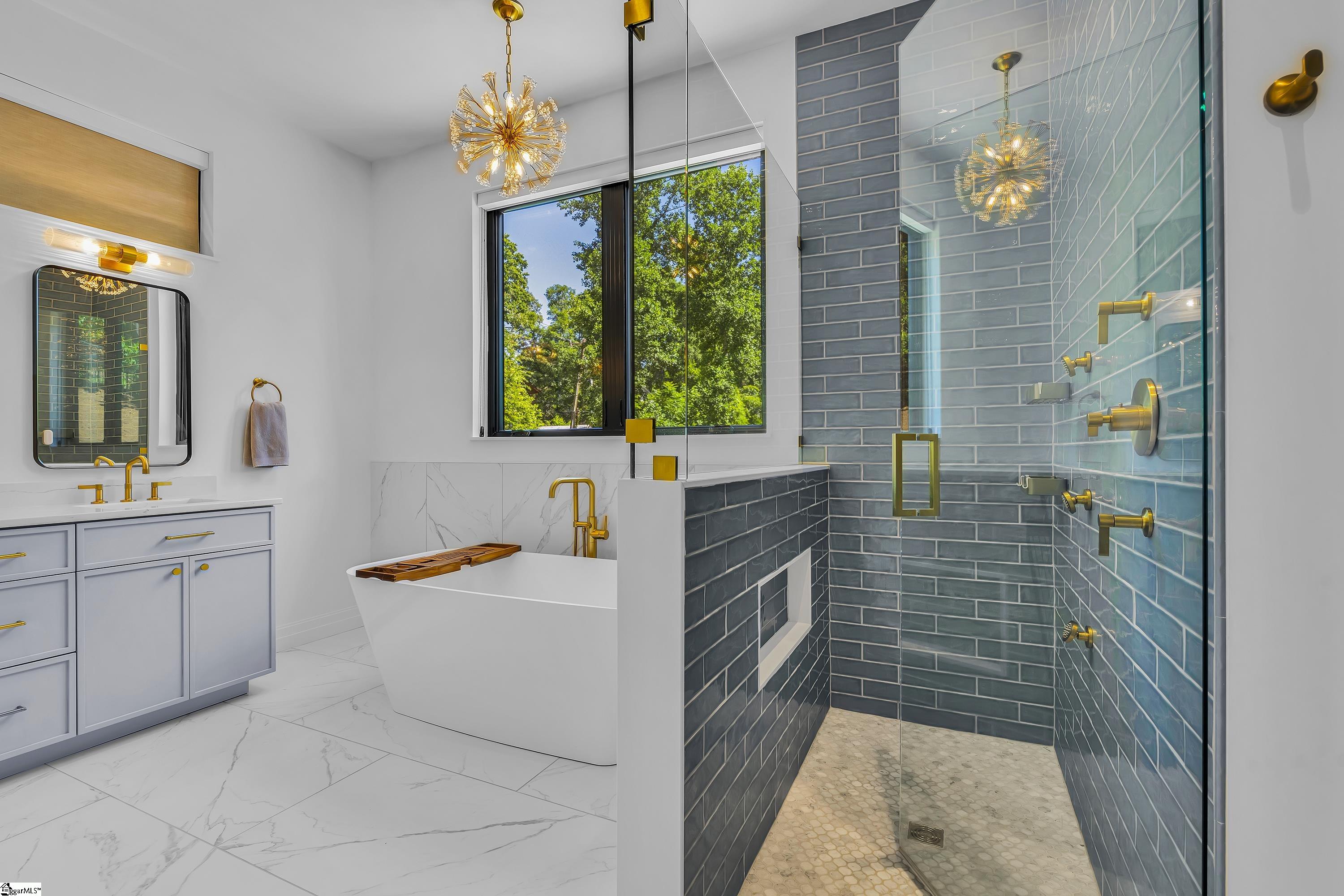 725 Bennett Street Greenville, SC 29609