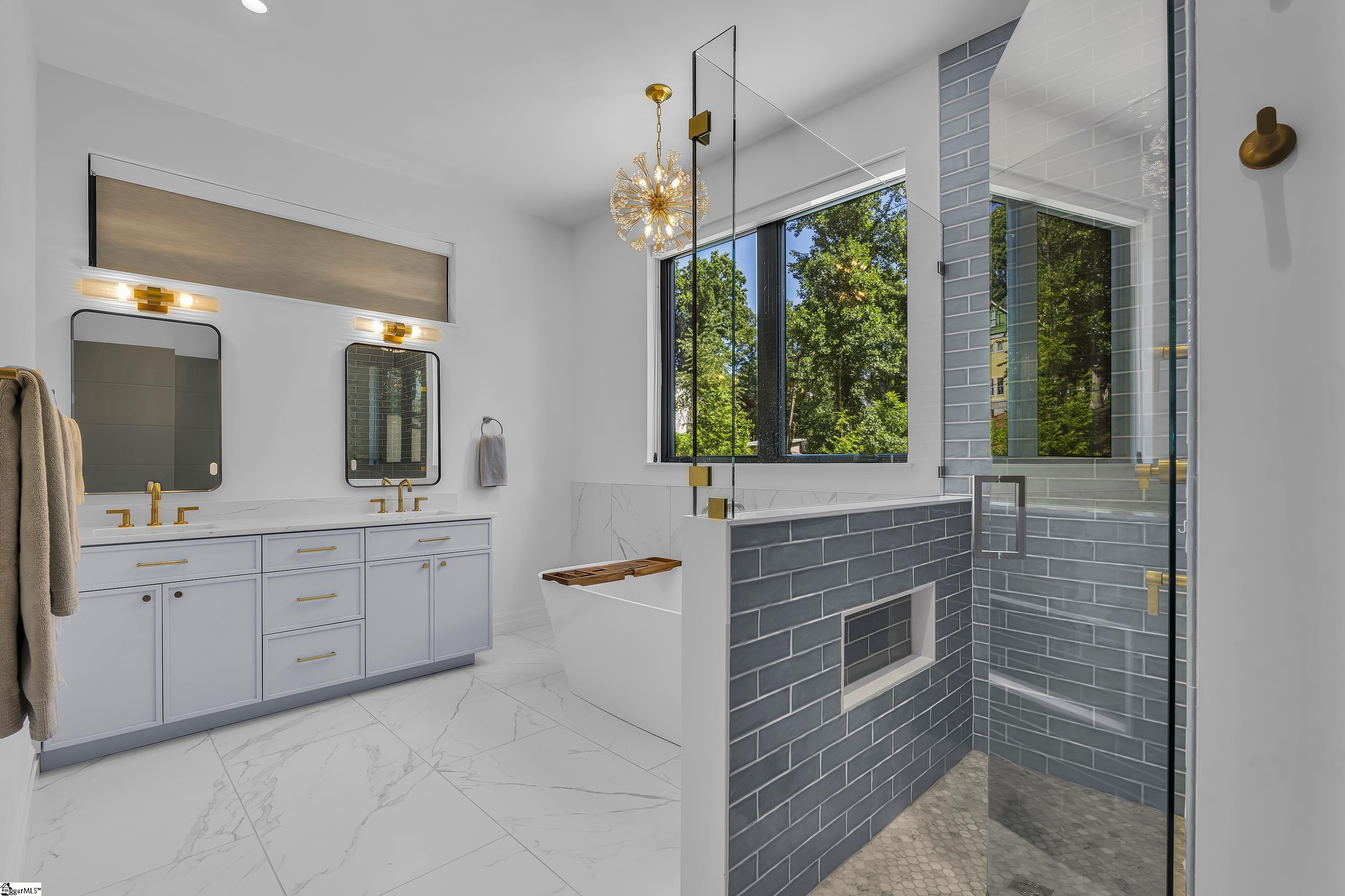 725 Bennett Street Greenville, SC 29609