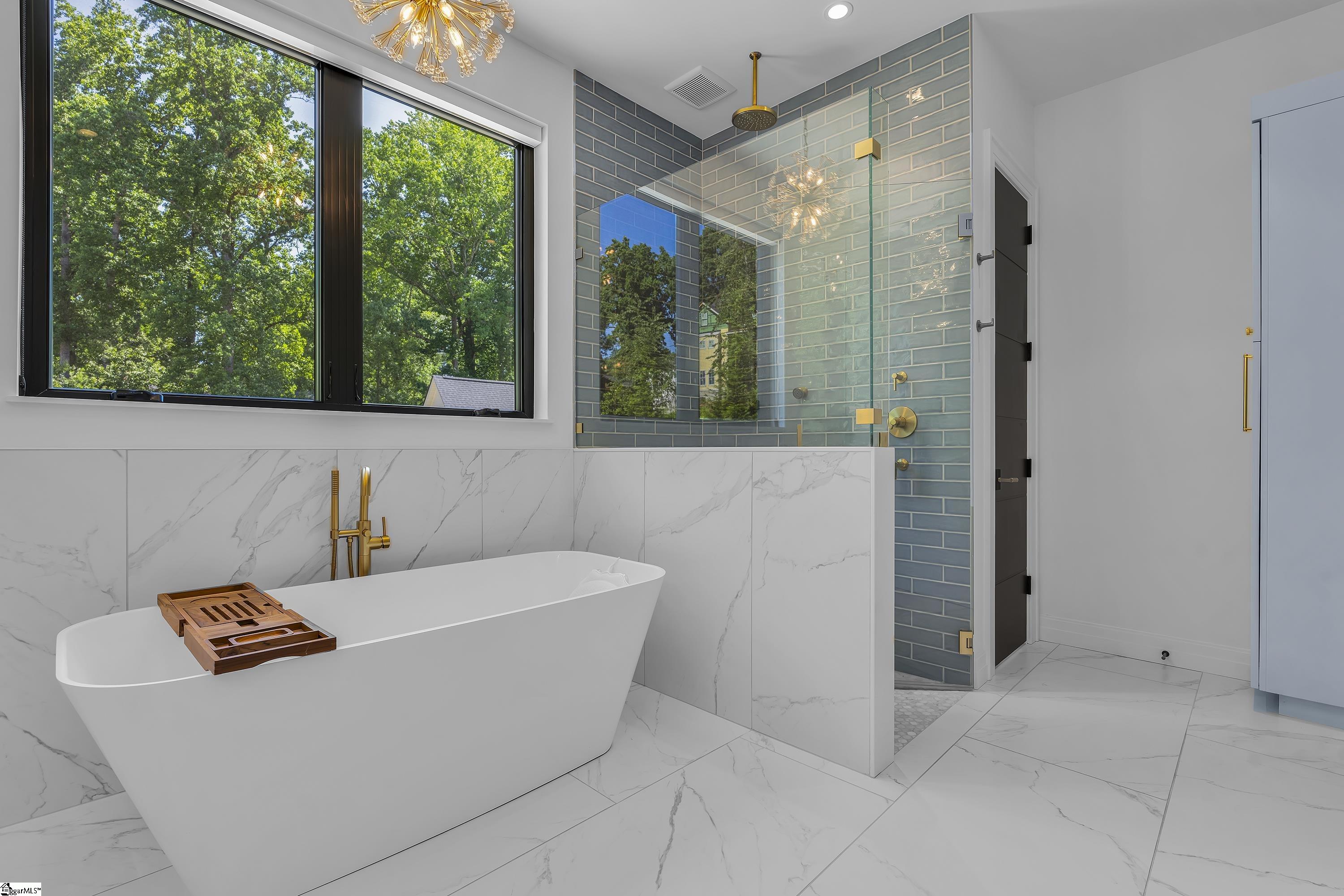 725 Bennett Street Greenville, SC 29609