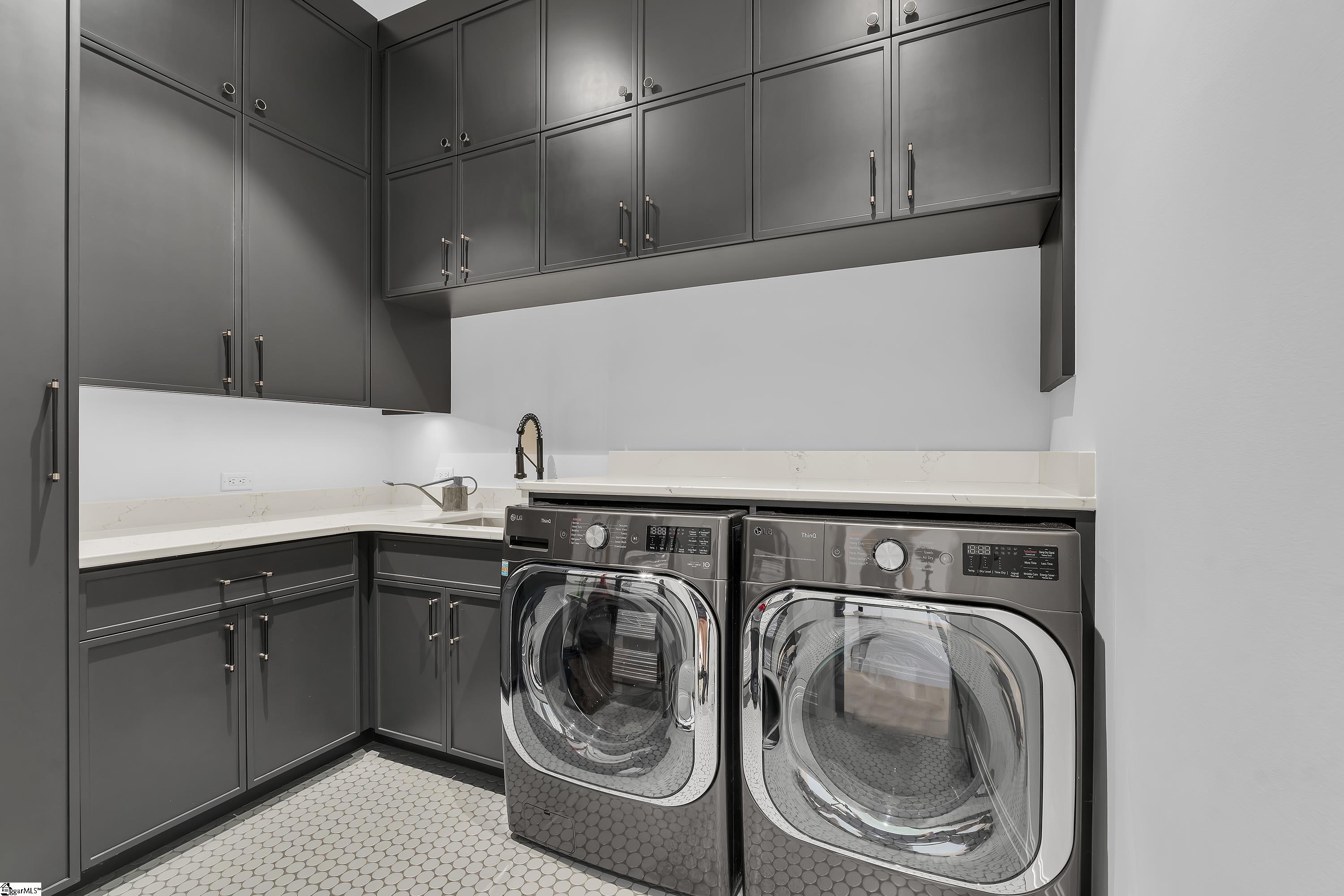 725 Bennett Street Greenville, SC 29609