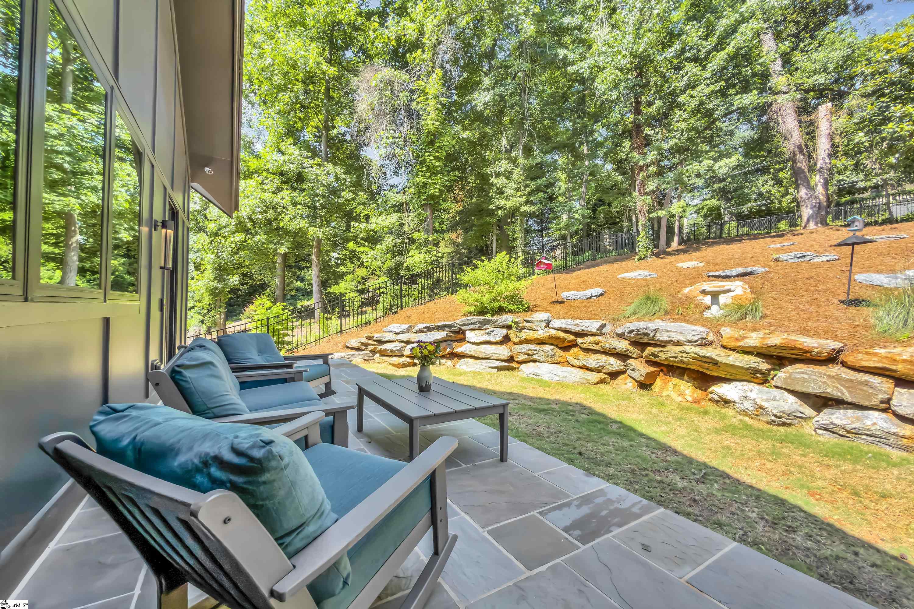 725 Bennett Street Greenville, SC 29609