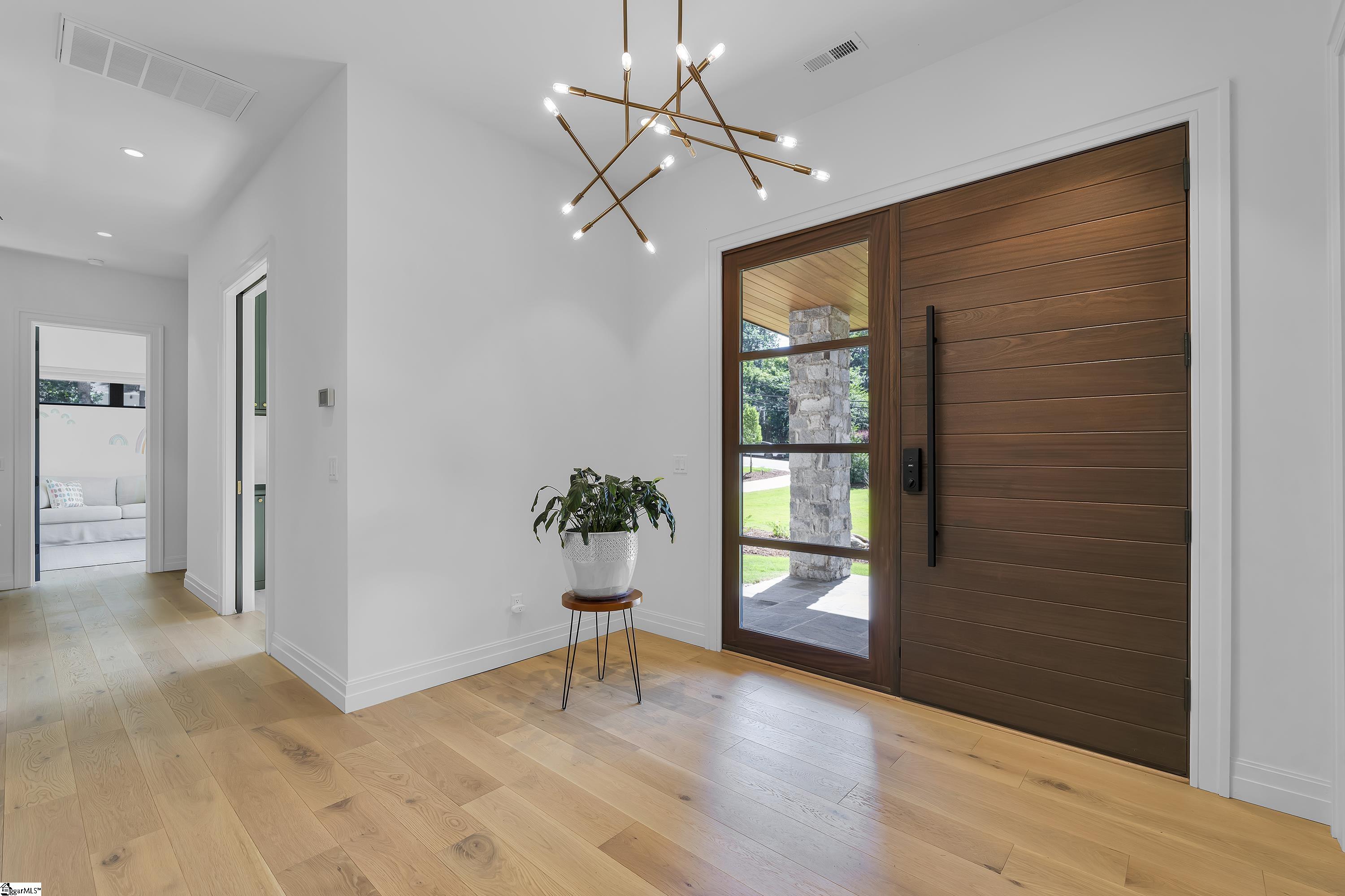 725 Bennett Street Greenville, SC 29609