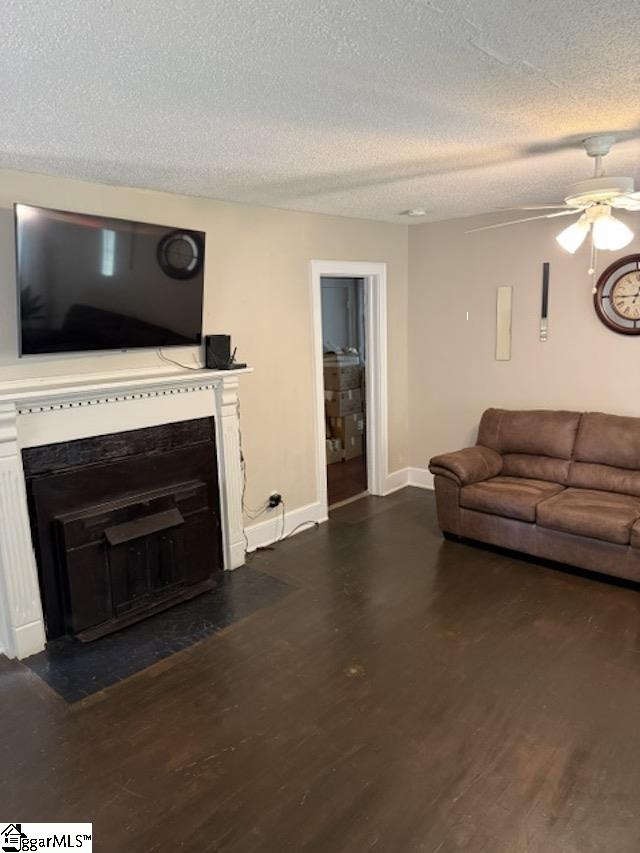 15570 Us Highway Enoree, SC 29335