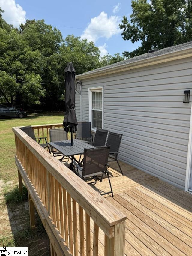 15570 Us Highway Enoree, SC 29335