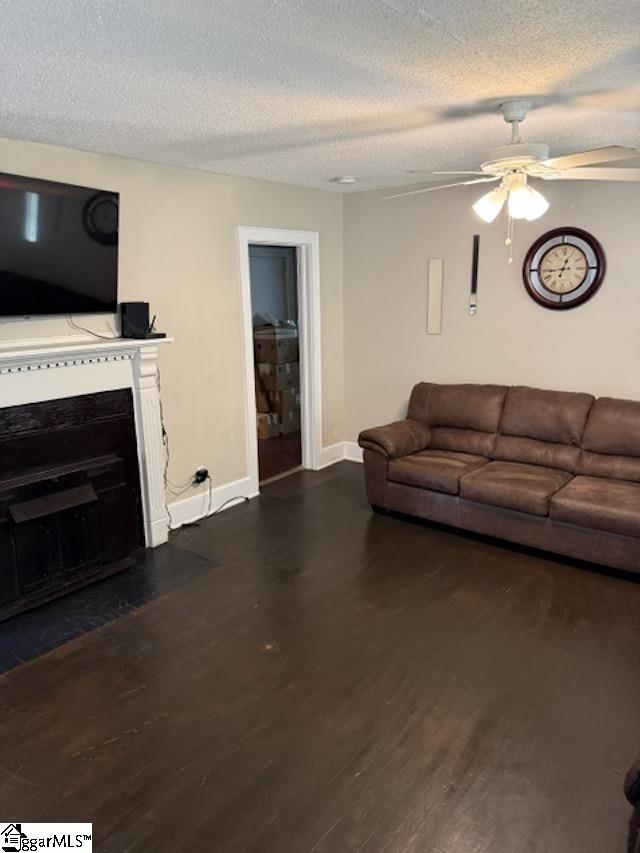 15570 Us Highway Enoree, SC 29335