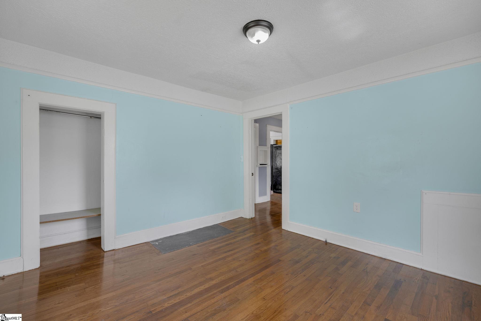 107 W Marion Road Greenville, SC 29617