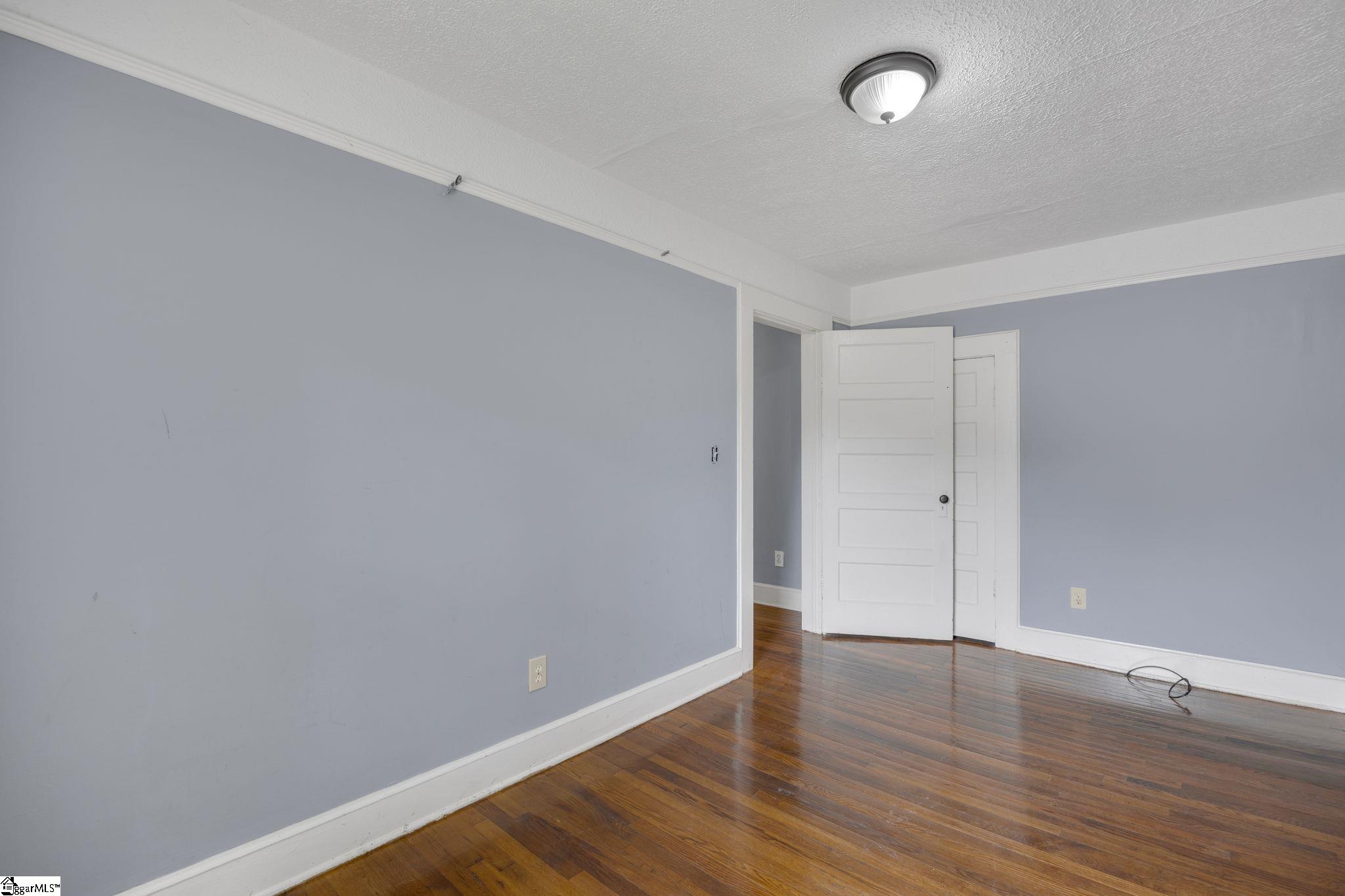 107 W Marion Road Greenville, SC 29617
