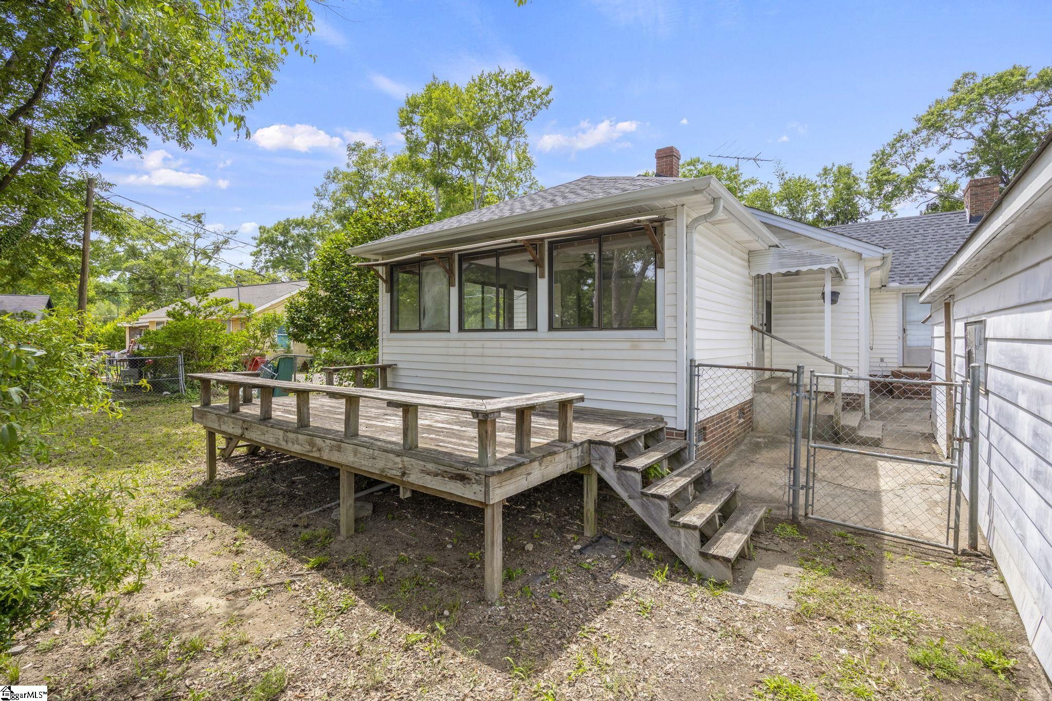 107 W Marion Road Greenville, SC 29617