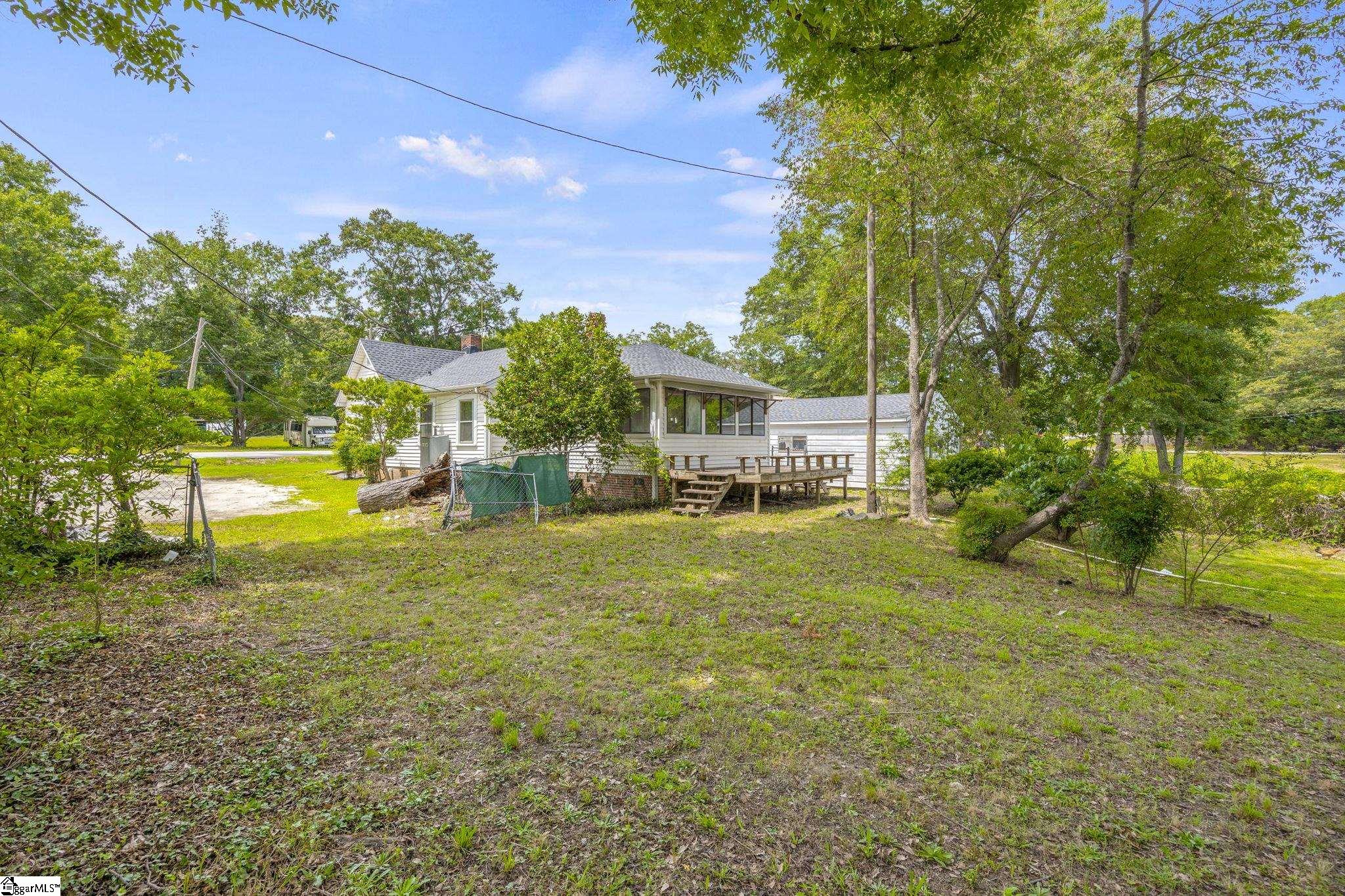 107 W Marion Road Greenville, SC 29617
