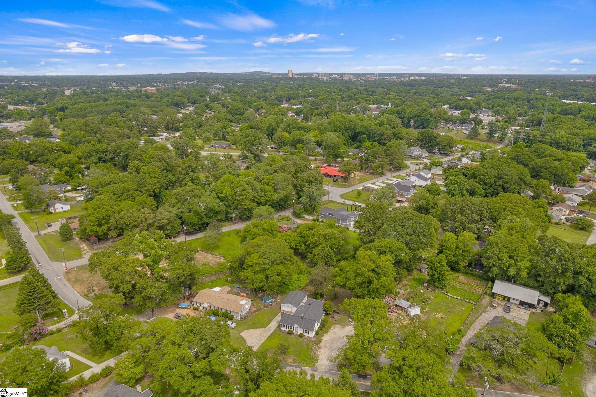 107 W Marion Road Greenville, SC 29617