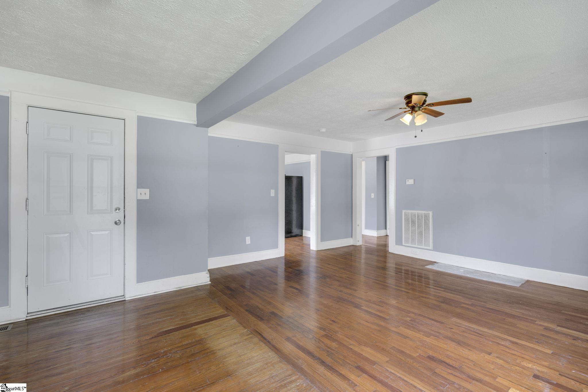 107 W Marion Road Greenville, SC 29617
