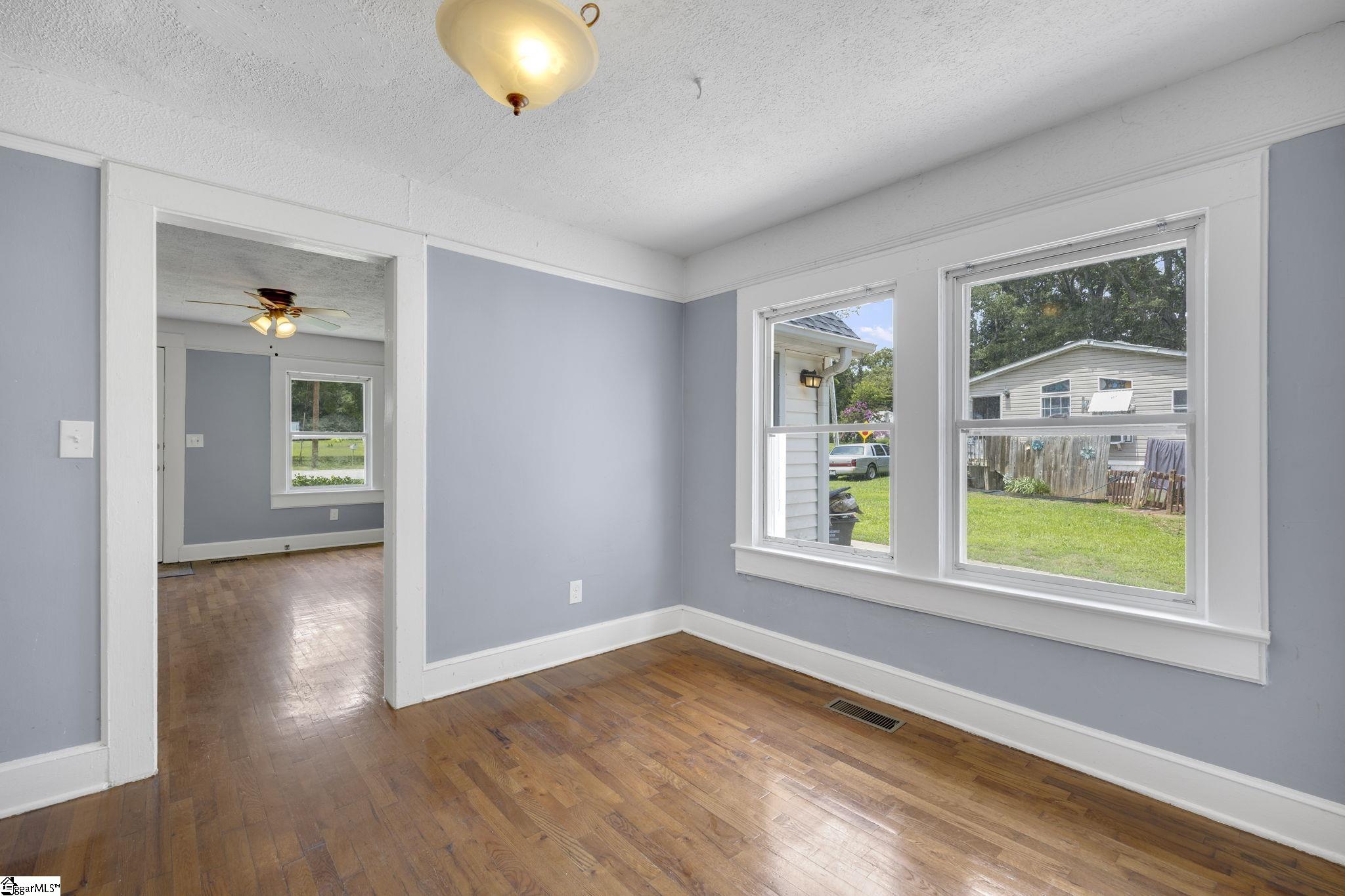 107 W Marion Road Greenville, SC 29617