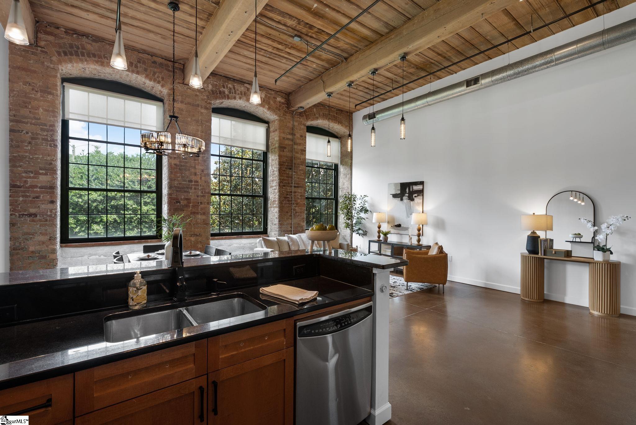 400 Mills Avenue UNIT Unit 212 Greenville, SC 29605