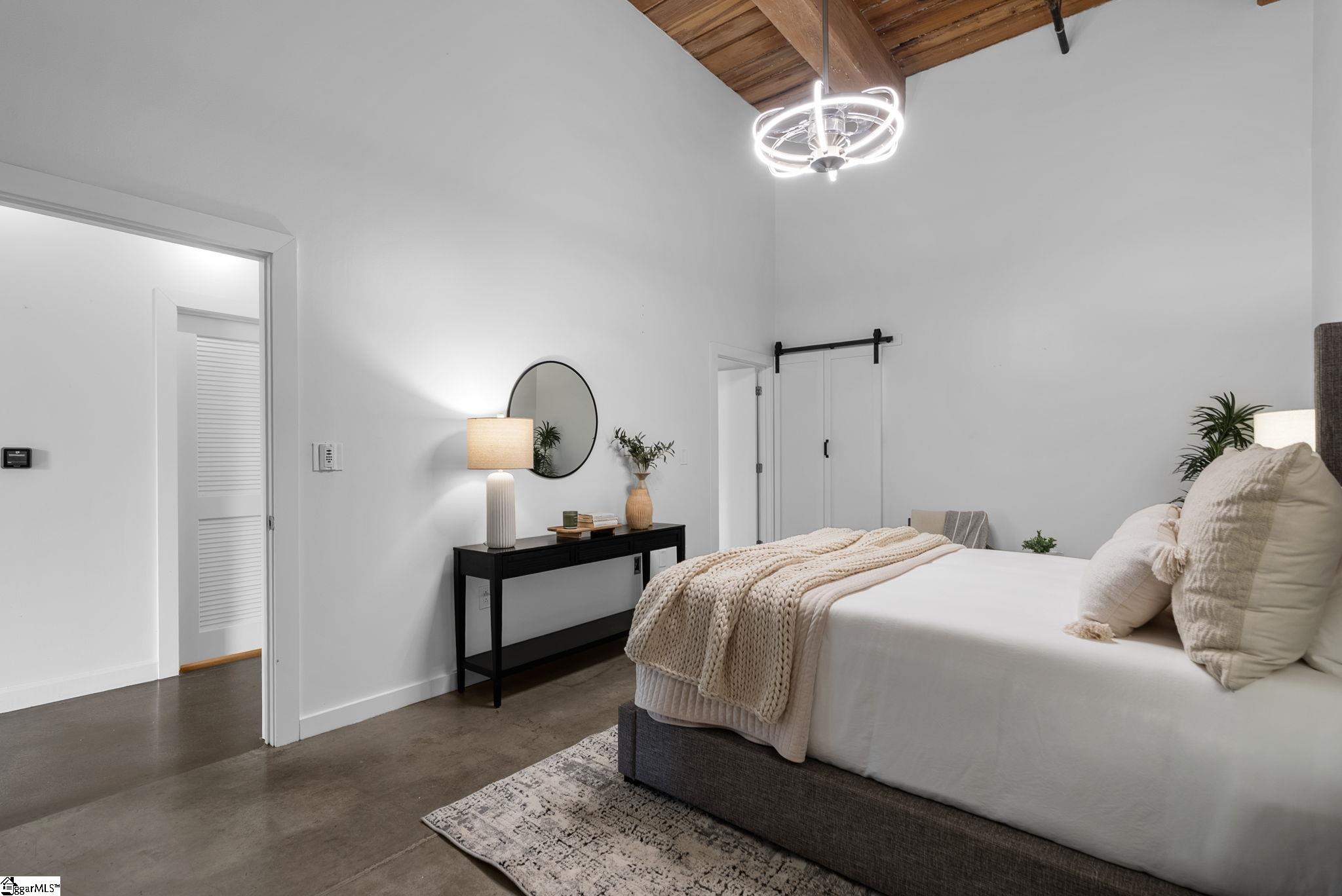 400 Mills Avenue UNIT Unit 212 Greenville, SC 29605