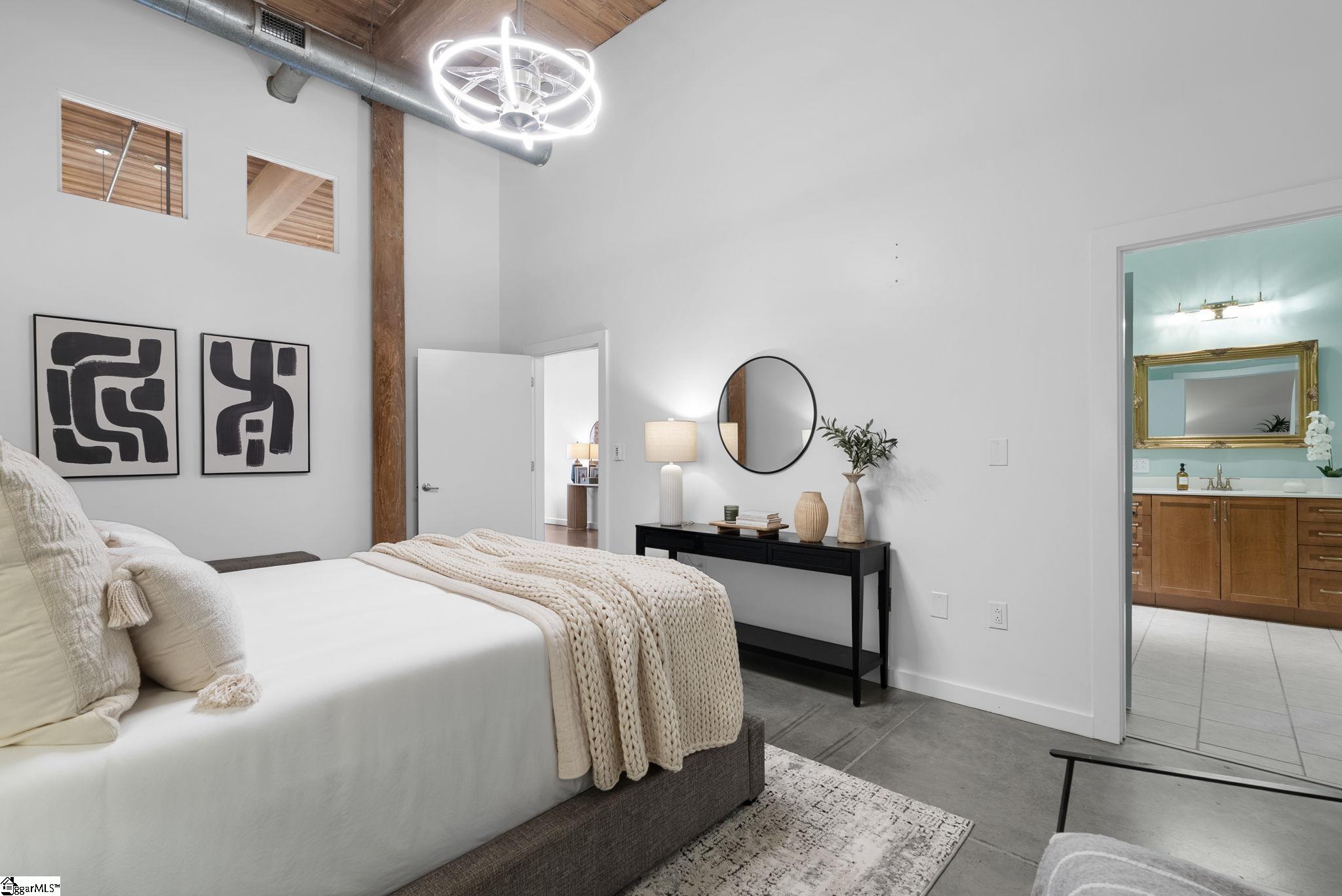 400 Mills Avenue UNIT Unit 212 Greenville, SC 29605