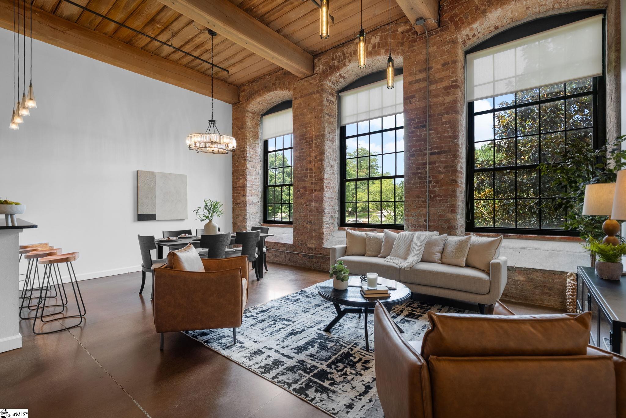 400 Mills Avenue UNIT Unit 212 Greenville, SC 29605