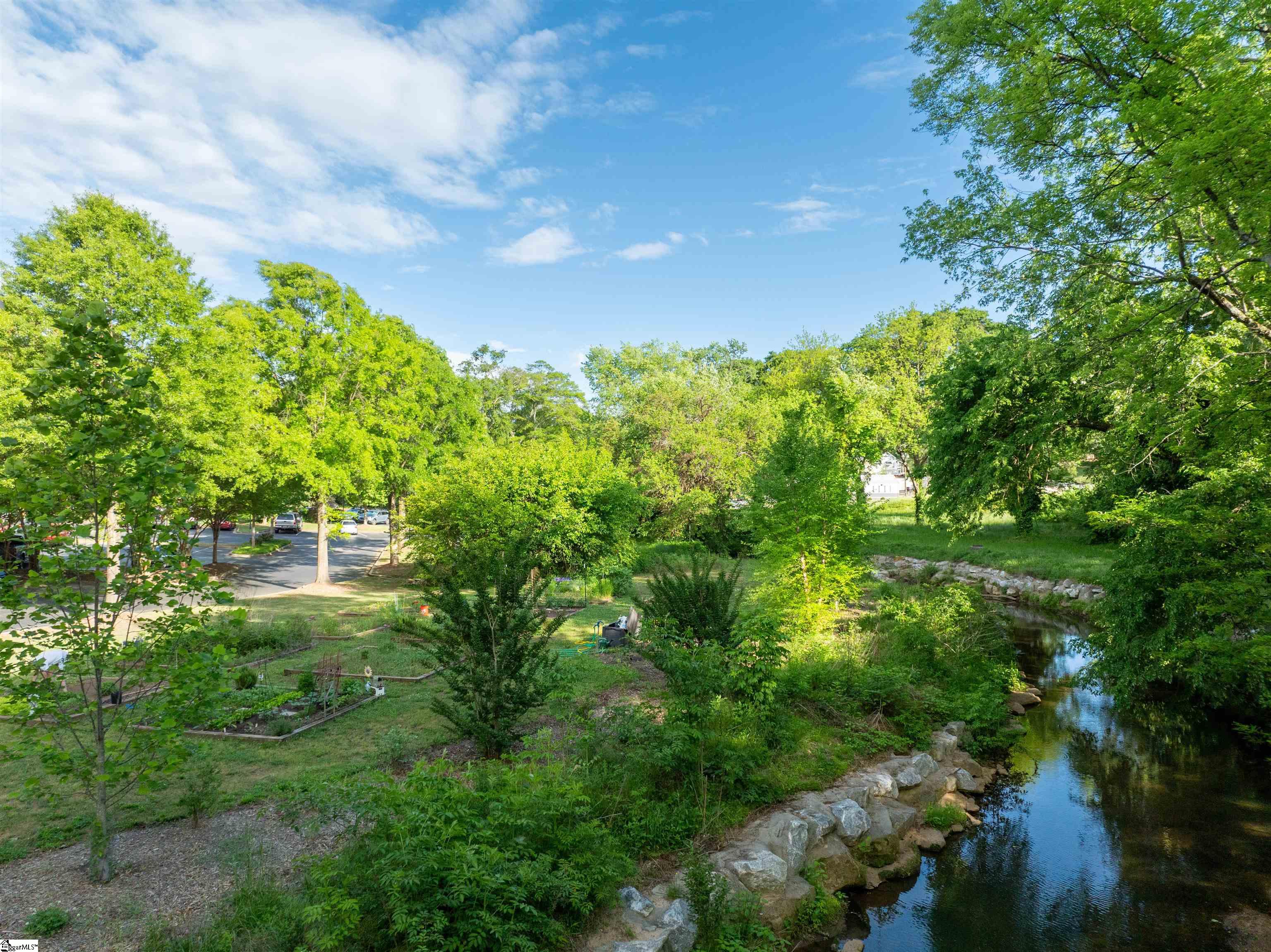 400 Mills Avenue UNIT Unit 212 Greenville, SC 29605