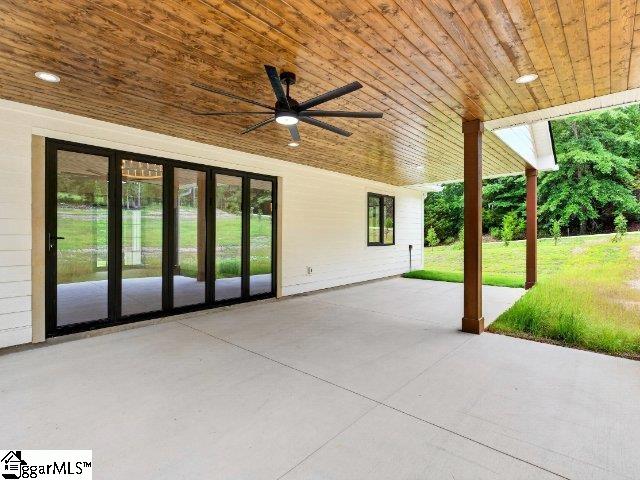 501 W Peninsula Drive Laurens, SC 29360