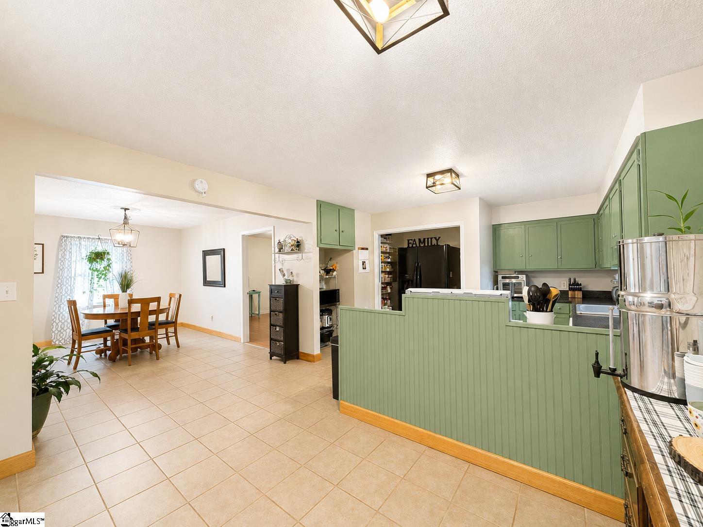 220 Millwood Lane Wellford, SC 29385