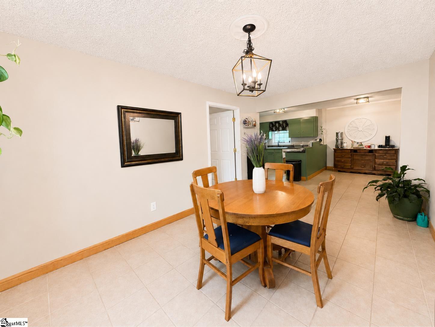 220 Millwood Lane Wellford, SC 29385