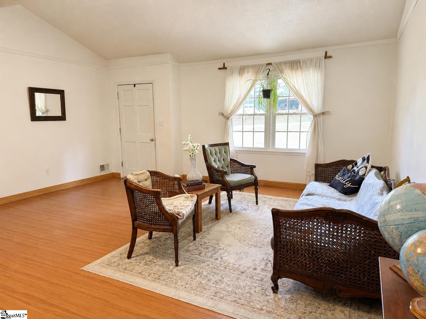 220 Millwood Lane Wellford, SC 29385