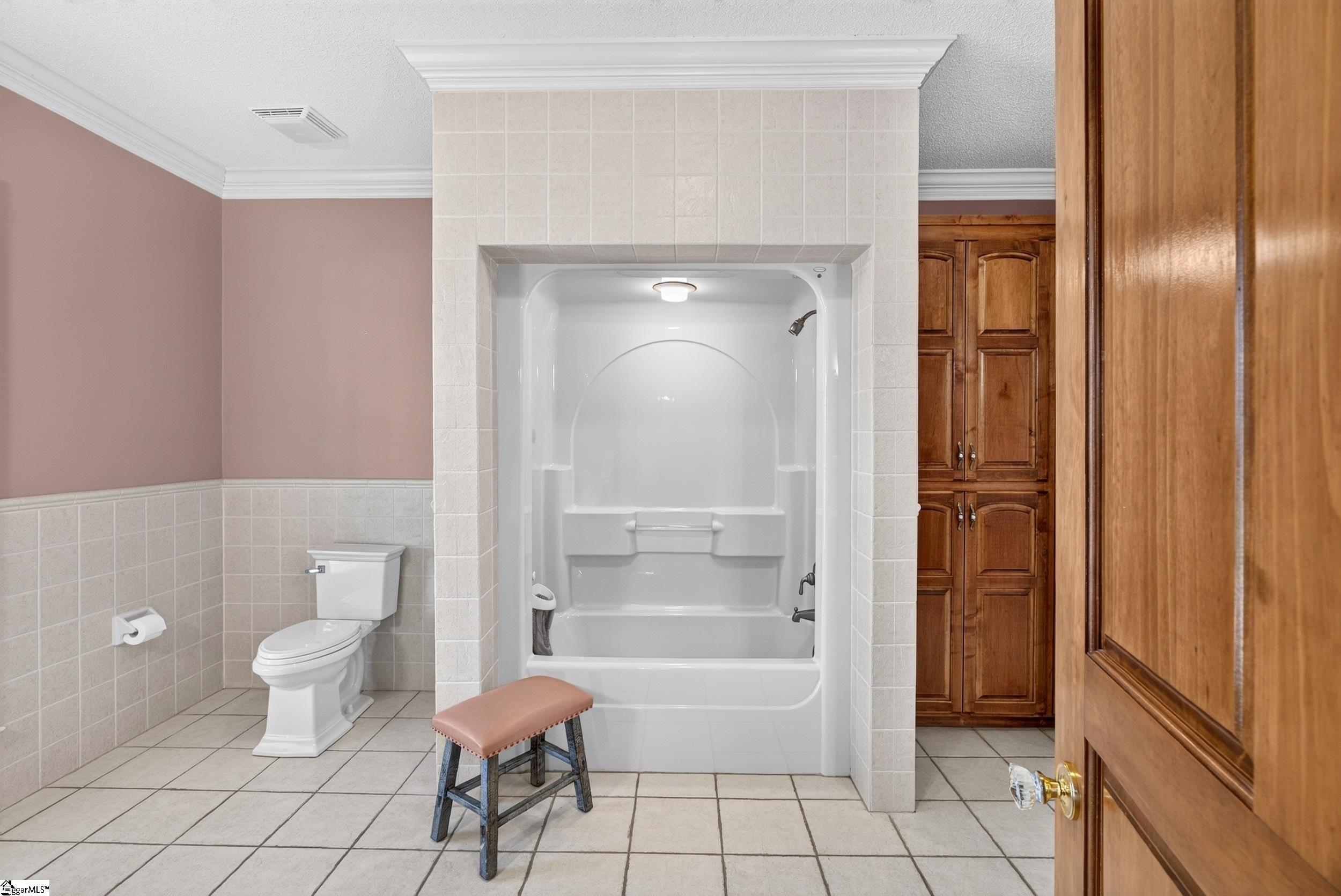 1823 Gowdeysville Road Gaffney, SC 29340
