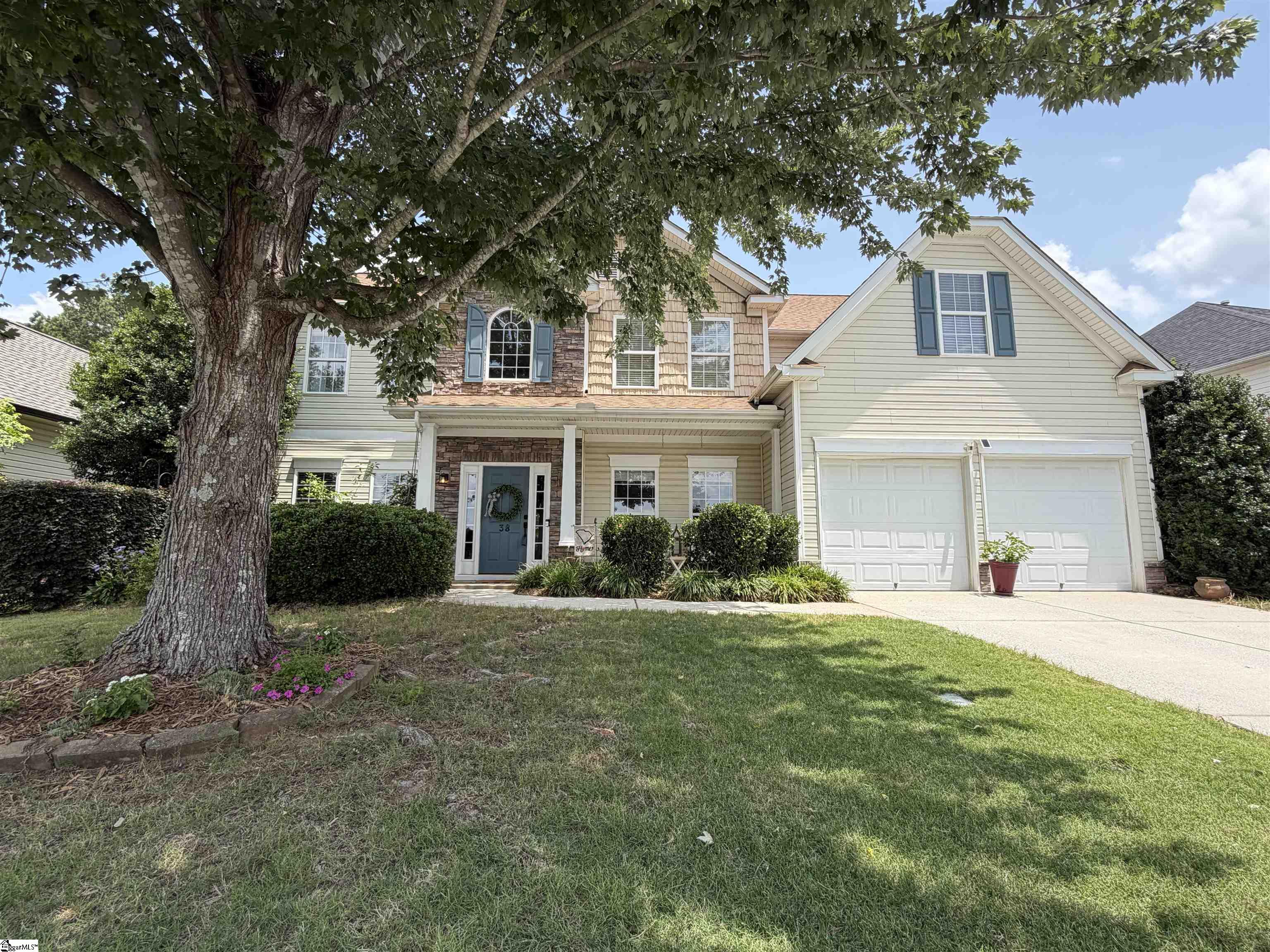 38 Heritage Point Drive Simpsonville, SC 29681